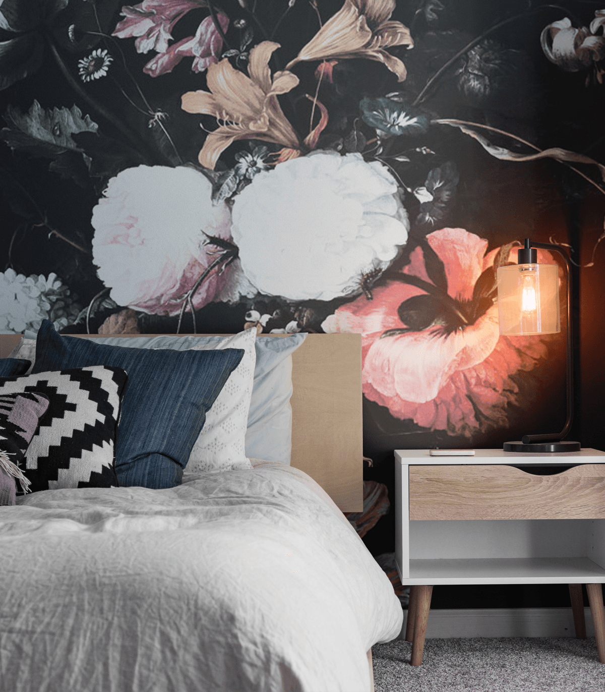 Tapeta MIDNIGHT FLOWERS Wallcolors    Eye on Design