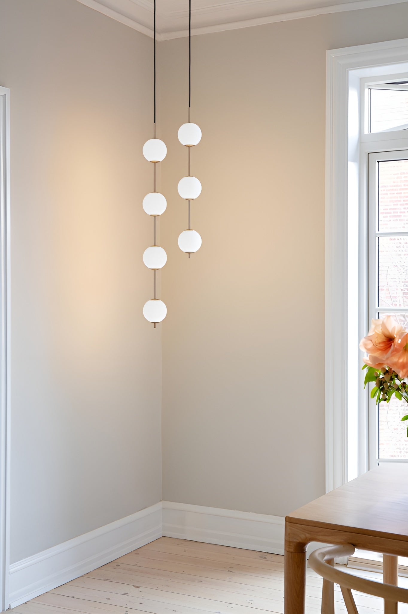 Lampa wisząca AUDREY biały ze złotą wstawką
