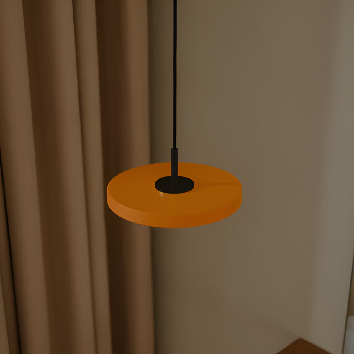 Lampa wisząca ASTERIA MICRO pomarańczowy z czarną wstawką