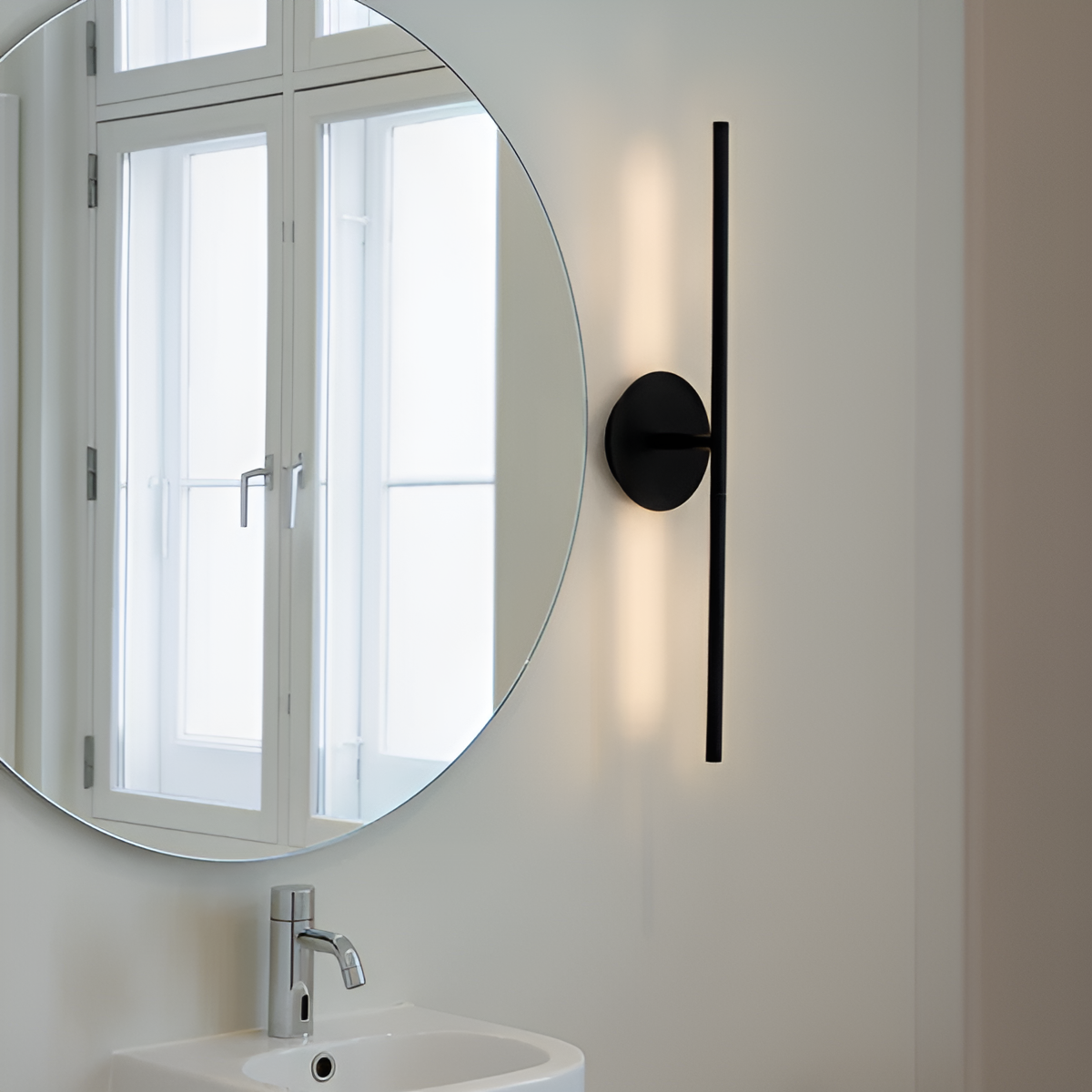 Lampa ścienna OMNI czarny
