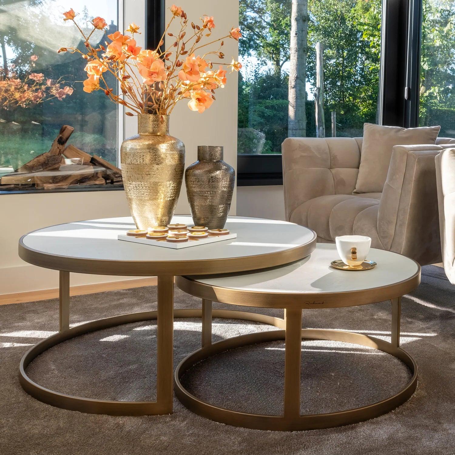 Zestaw stolików kawowych WHITEBONE mosiężny Richmond Interiors    Eye on Design