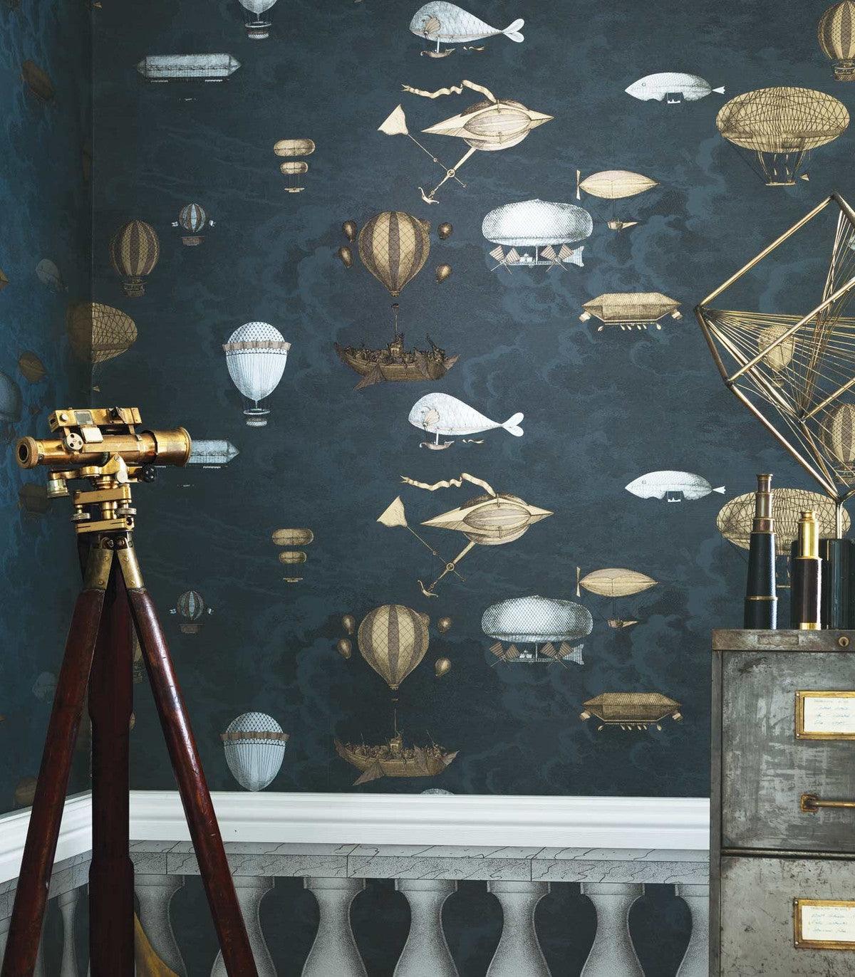 Zestaw tapet FORNASETTI - Macchine Volanti granatowy Cole & Son    Eye on Design