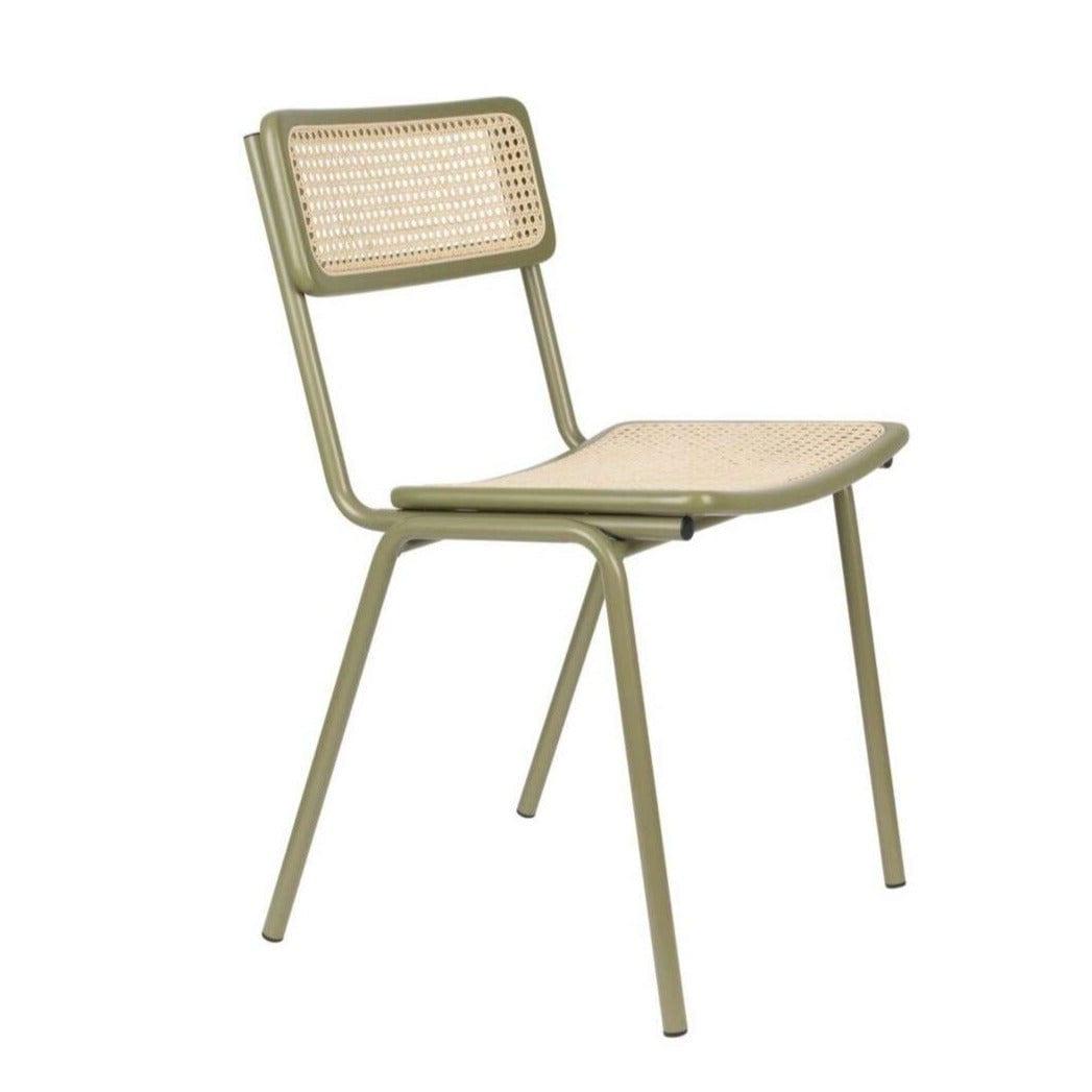 Pomieszajmy trochę rzeczy. Dodaj trochę XXI wieku do garści inspiracji Bauhausem, potrząśnij, nie mieszaj, cofnij się i voila: jest krzesło Jort! Dzisiejsze krzesło parciane z kolorową ramą.  Siedzenie i oparcie wykonane z naturalnego rattanu świetnie się wpasuje do klasycznej jadalni. Dzięki swojemu ponadczasowemu wyglądowi świetnie dopełni również nowoczesne biuro.