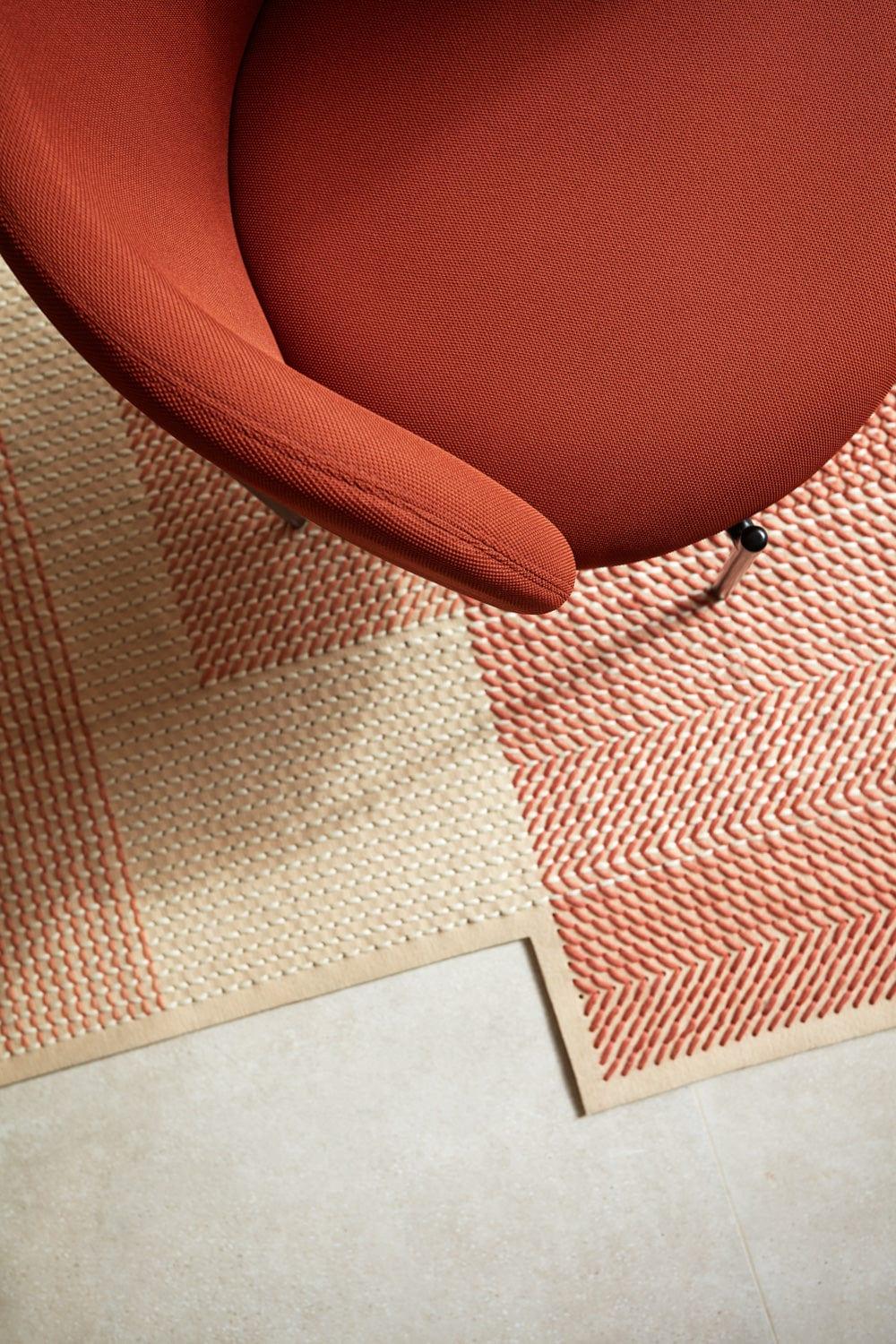 Krzesło MOGI czerwony Teulat    Eye on Design