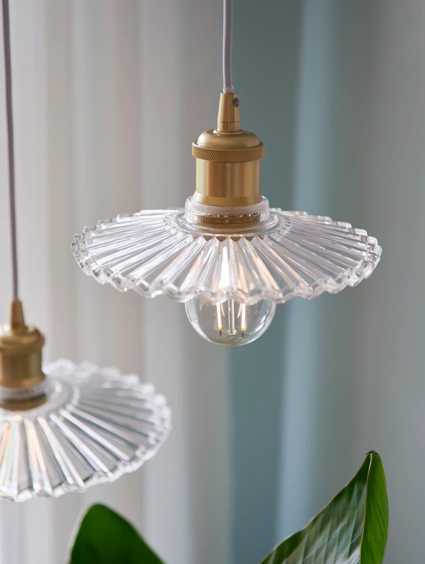 Lampa wisząca TORINA ze złotym wykończeniem Nordlux    Eye on Design