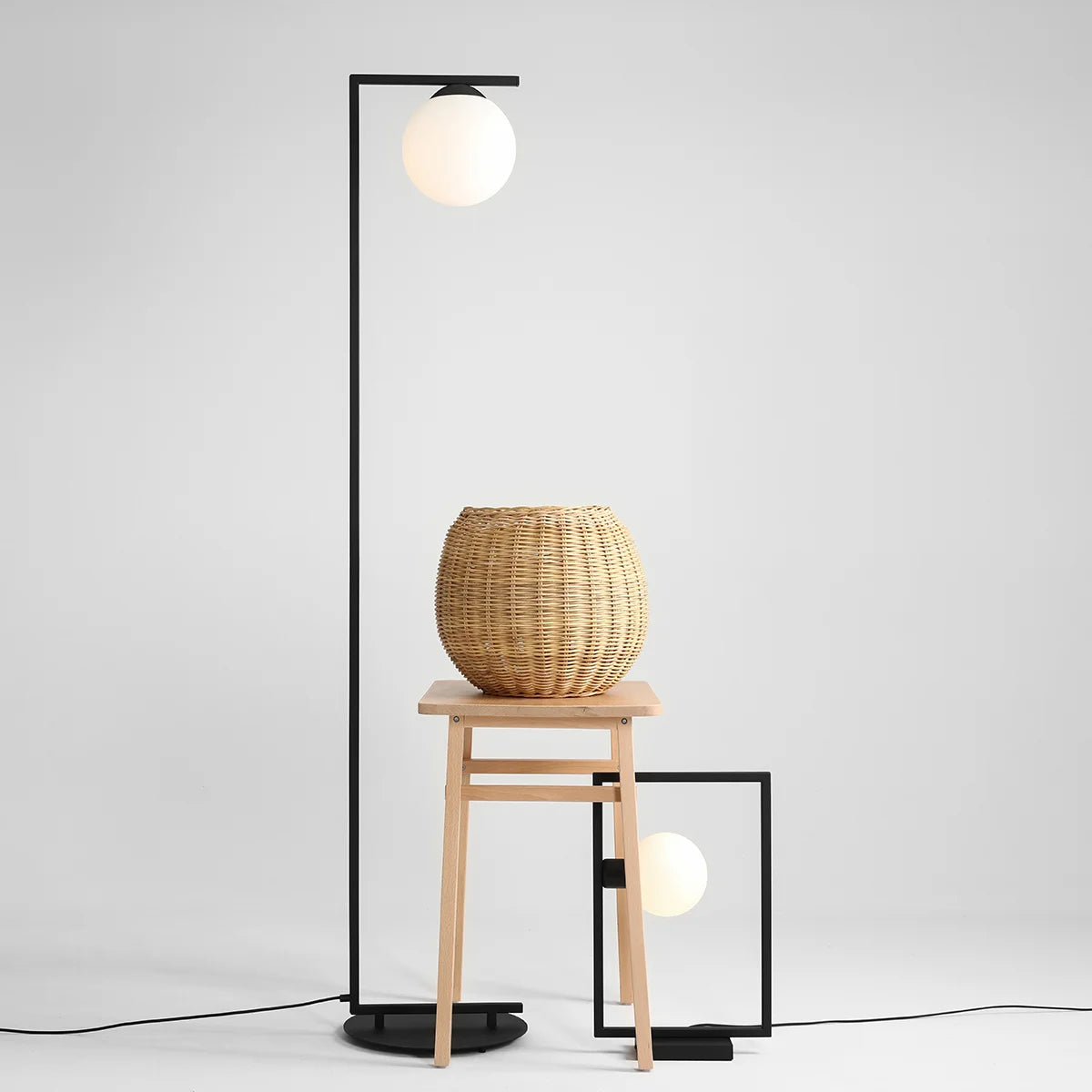 Lampa stojąca ZAC czarny, Artera, Eye on Design