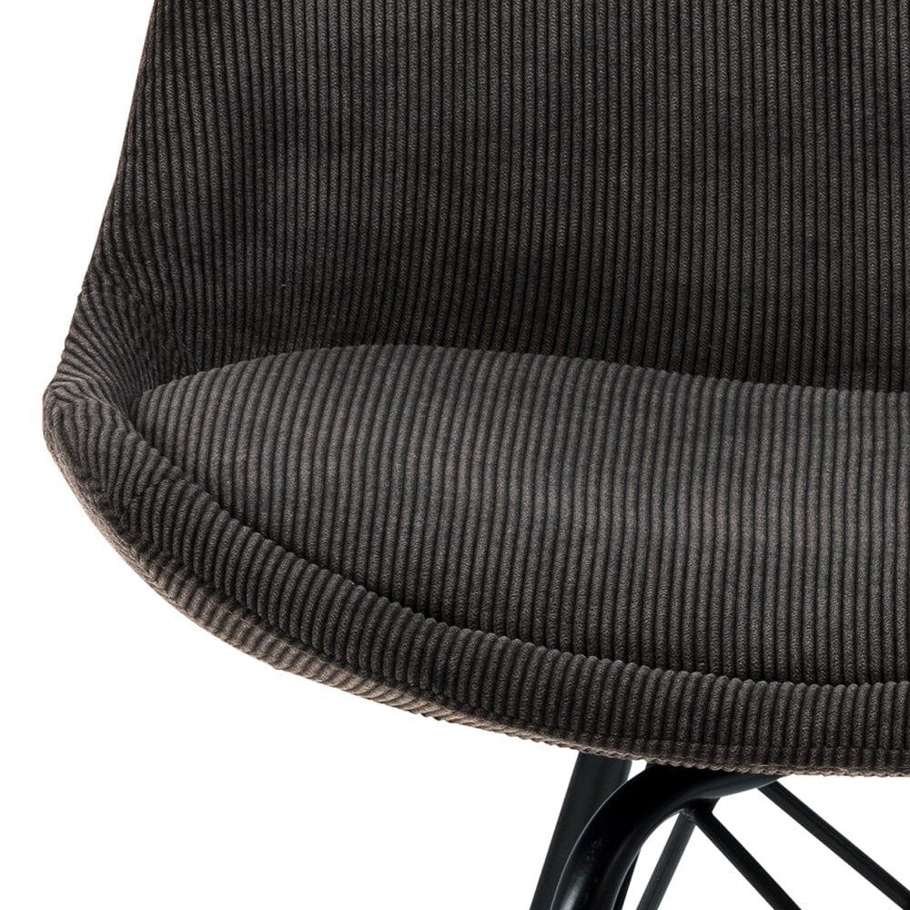 Krzesło NILS czarny sztruksowy z czarną podstawą Actona    Eye on Design