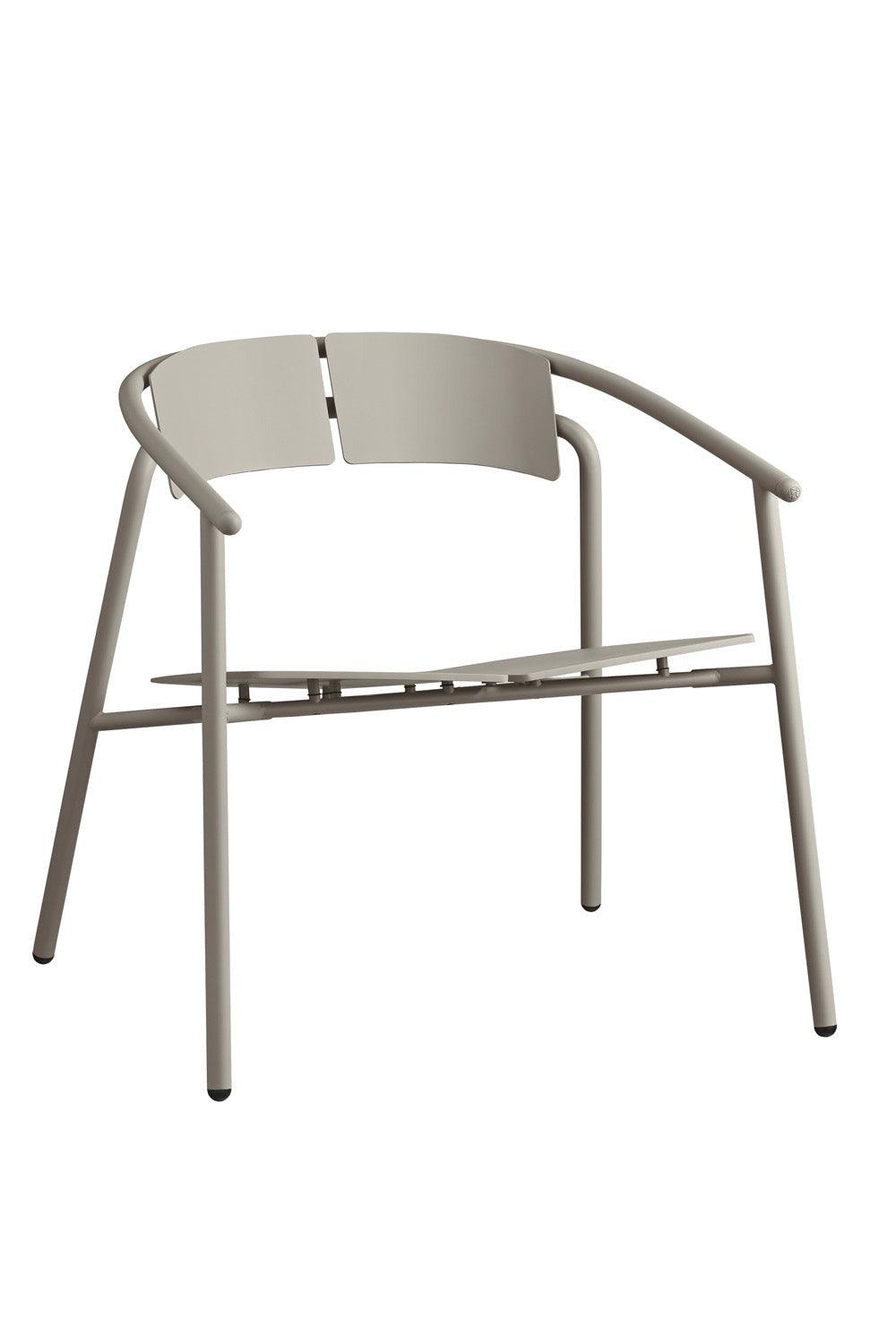 Krzesło z podłokietnikami NOVO beżowy AYTM    Eye on Design