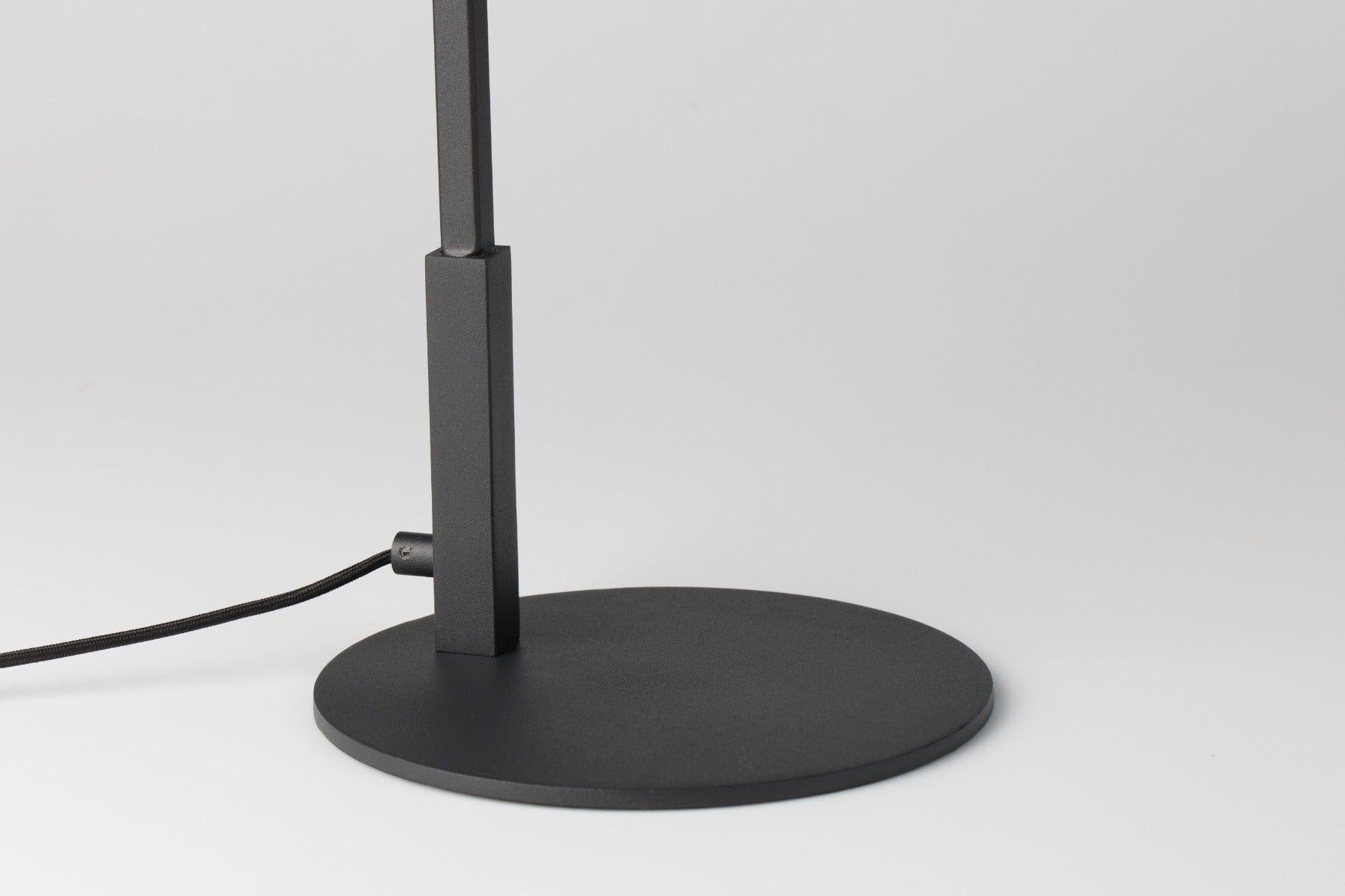 Lampa biurkowa LUB czarna, Zuiver, Eye on Design