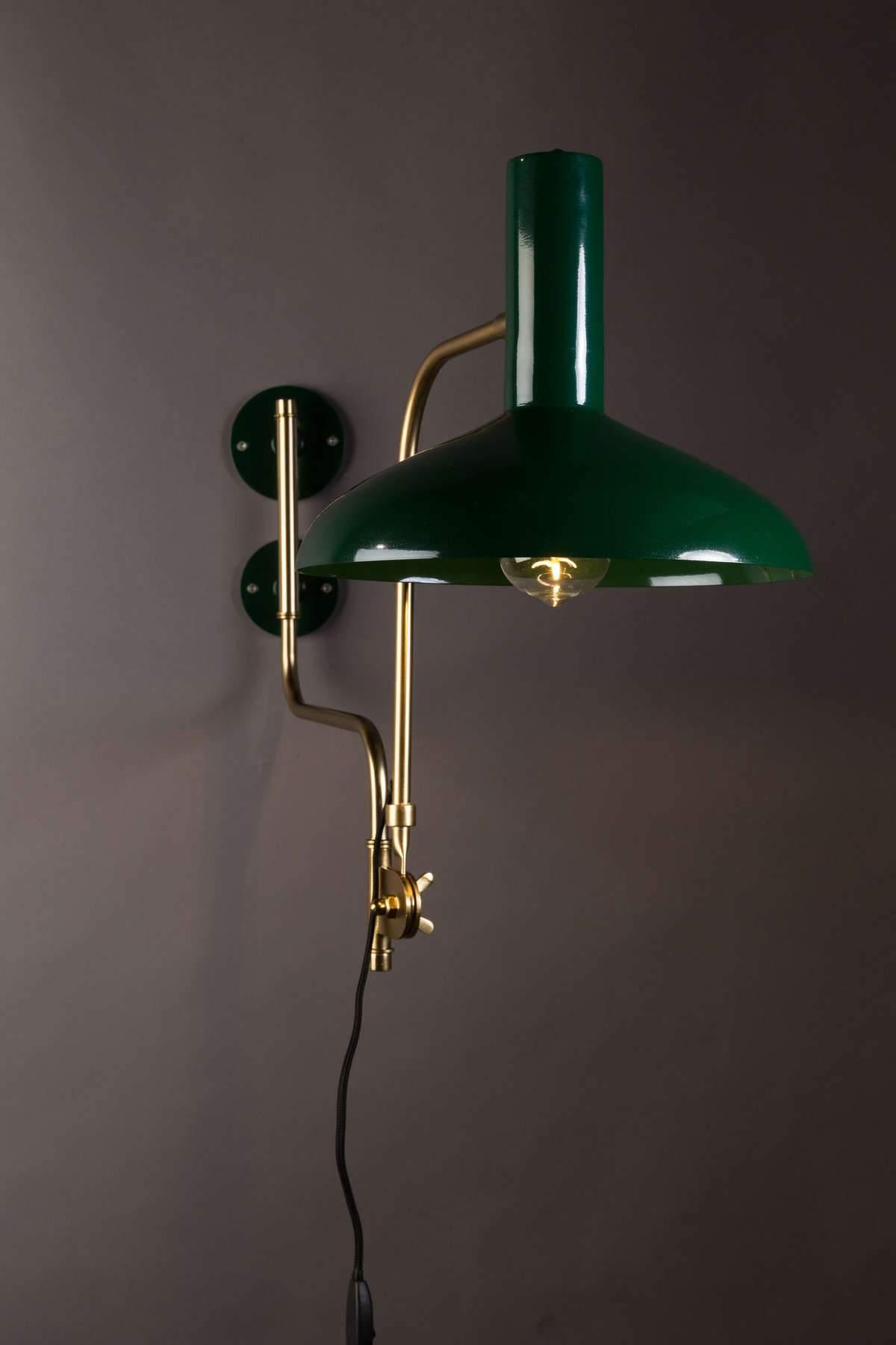 Lampa ścienna DEVI zielony Dutchbone    Eye on Design