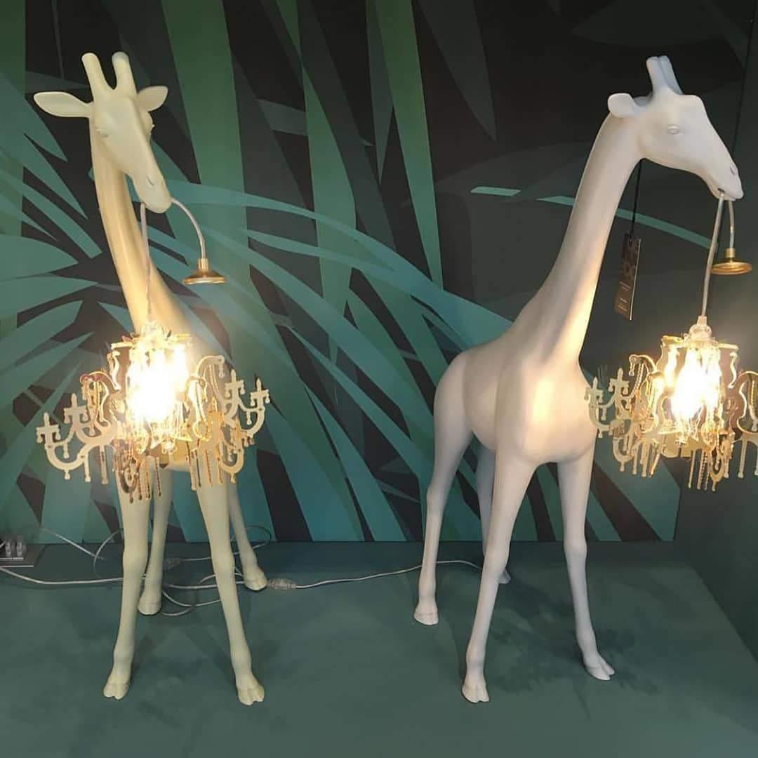Lampa GIRAFFE IN LOVE XS chłodny piaskowy Qeeboo    Eye on Design