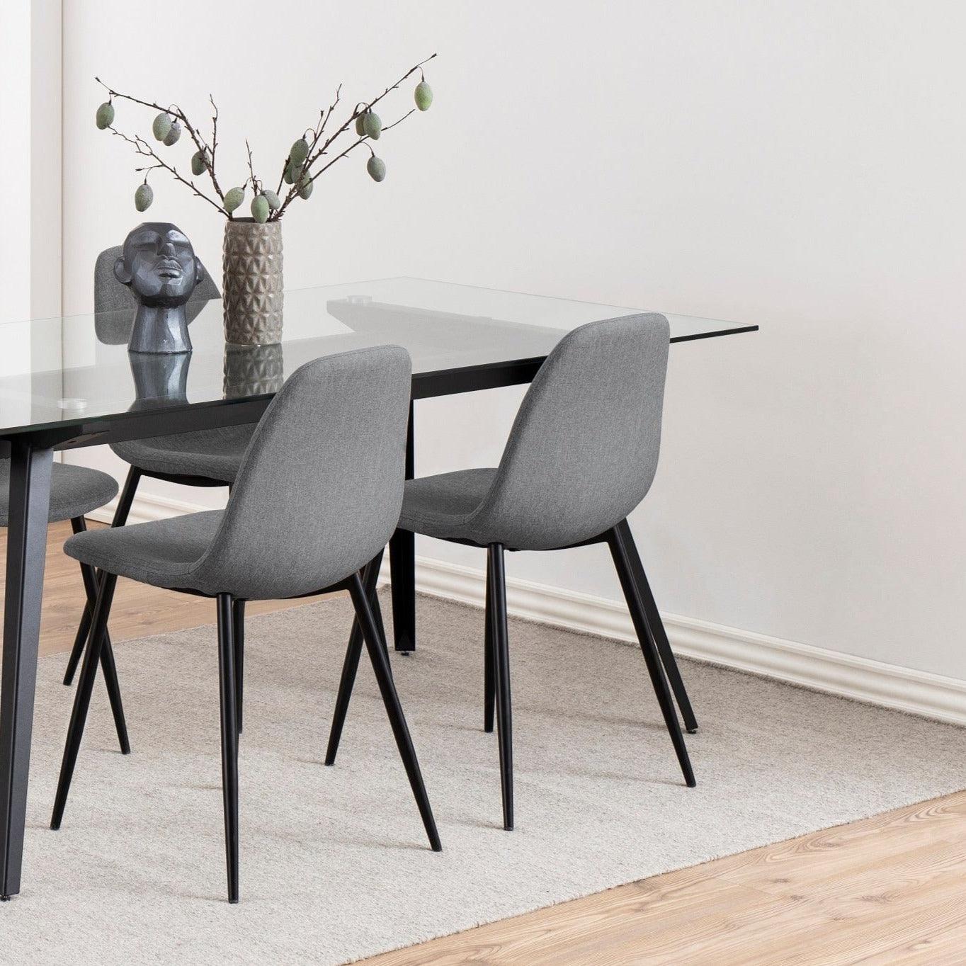 Krzesło CARLO jasnoszary z czarną podstawą Actona    Eye on Design