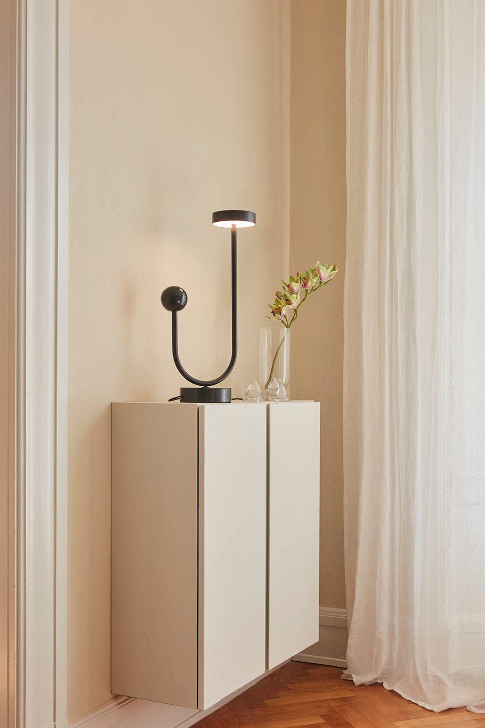 Lampa stołowa GRASIL czarny marmur AYTM    Eye on Design
