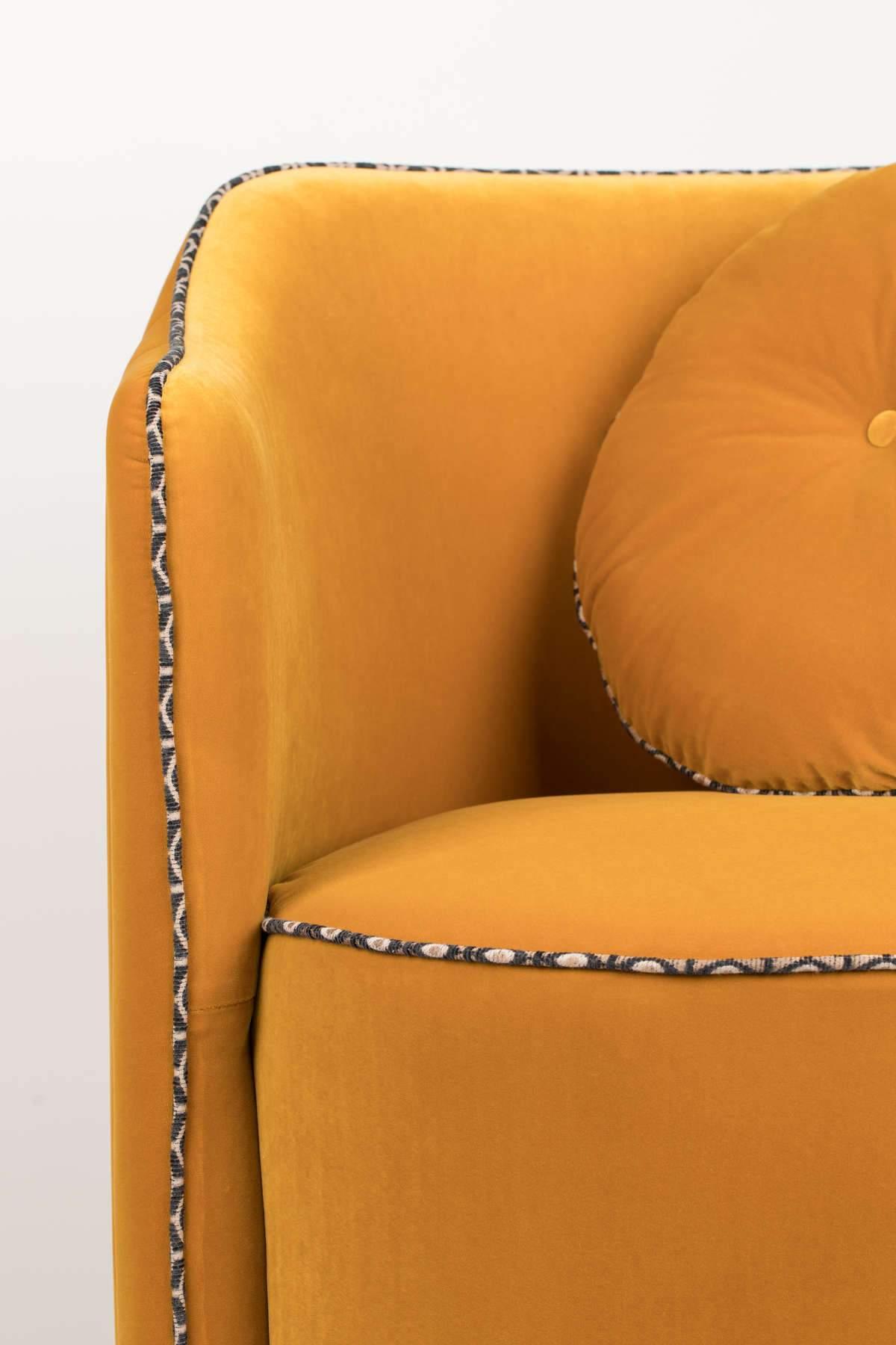 Fotel lounge SASSY GRANNY musztardowy Bold Monkey    Eye on Design