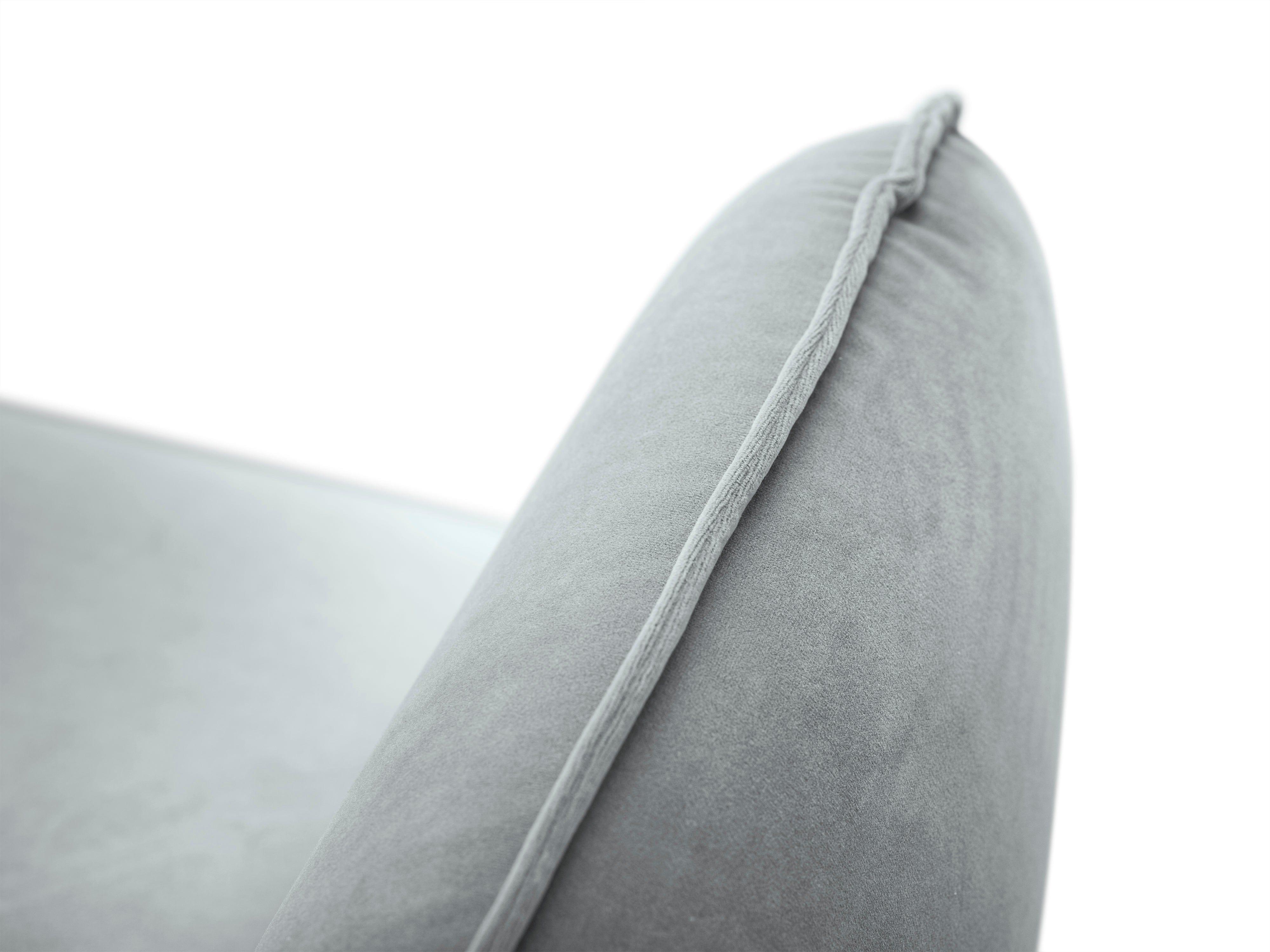 Sofa aksamitna 3-osobowa VIENNA jasnoszary z czarną podstawą Cosmopolitan Design    Eye on Design