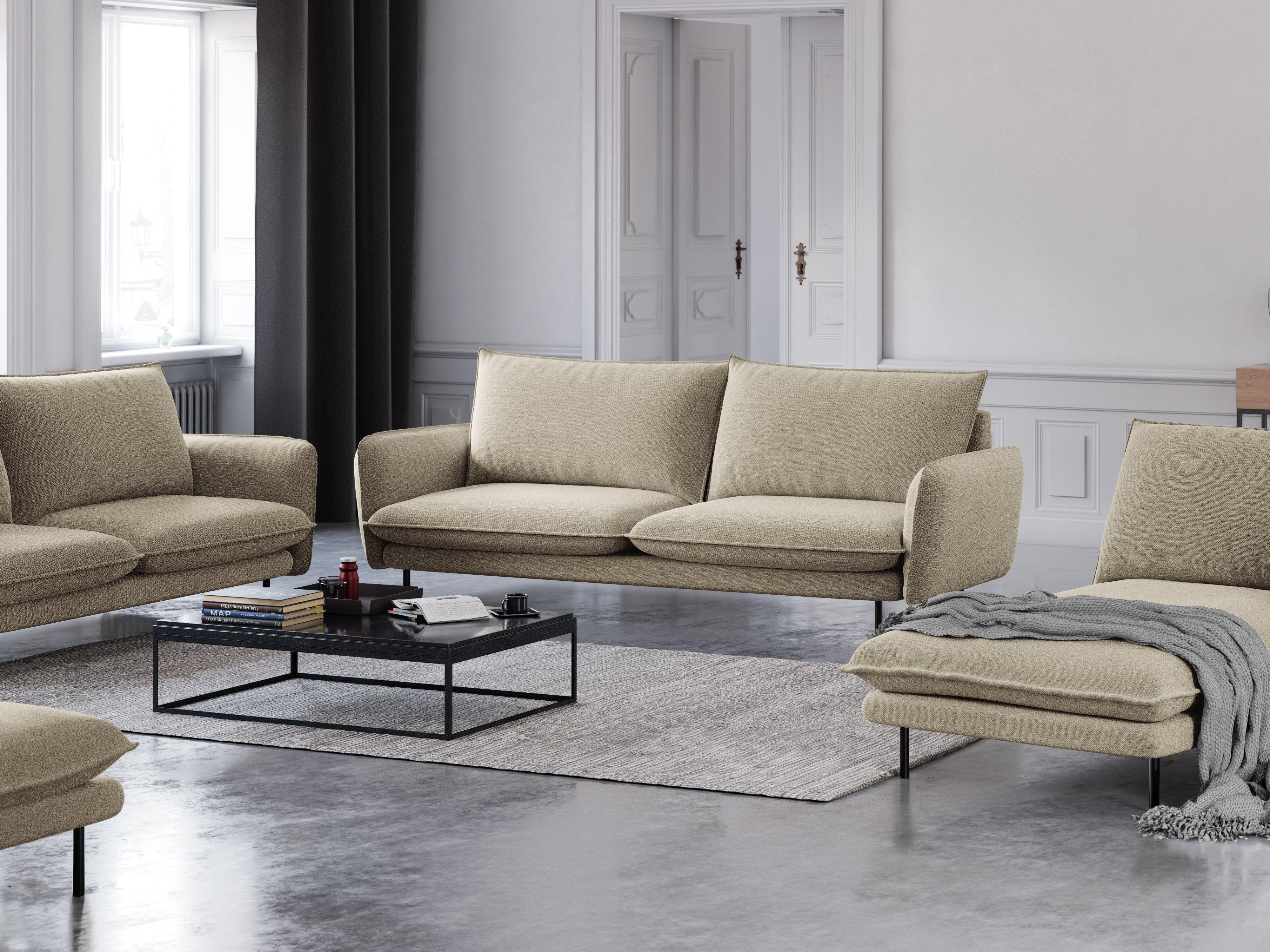 Sofa 3-osobowa VIENNA beżowy z czarną podstawą Cosmopolitan Design    Eye on Design