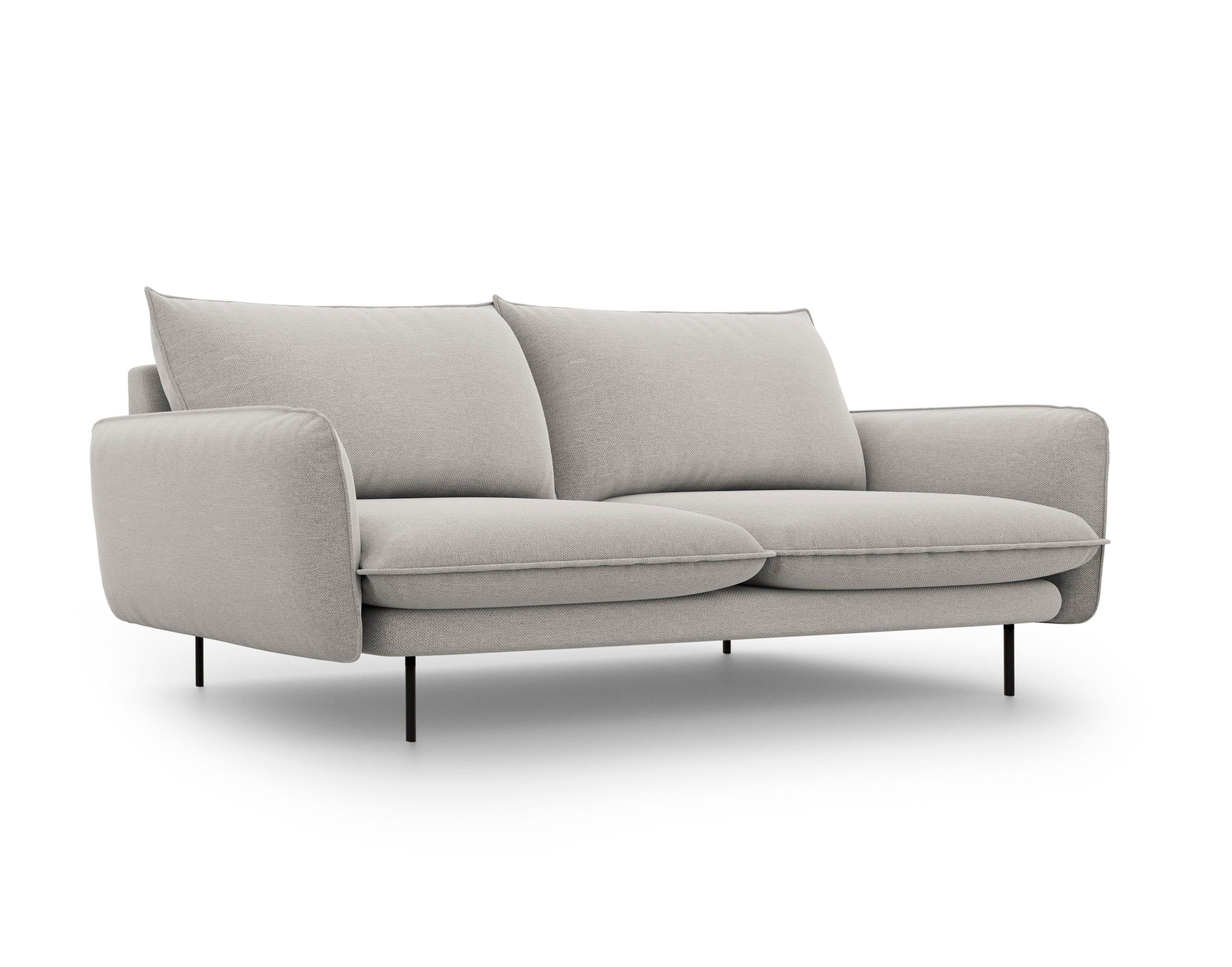 Sofa 3-osobowa VIENNA jasnoszary z czarną podstawą Cosmopolitan Design    Eye on Design