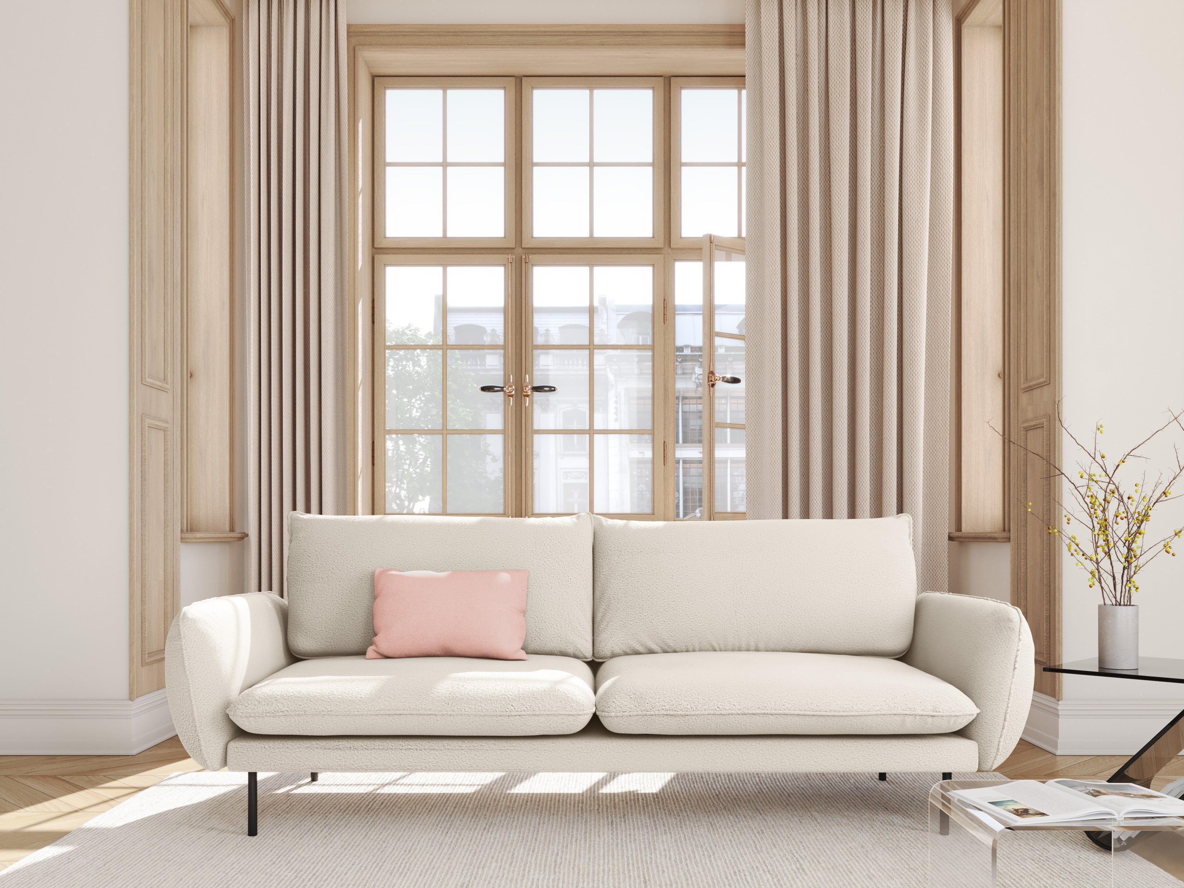 Sofa w tkaninie boucle 4-osobowa VIENNA beżowy z czarną podstawą Cosmopolitan Design    Eye on Design