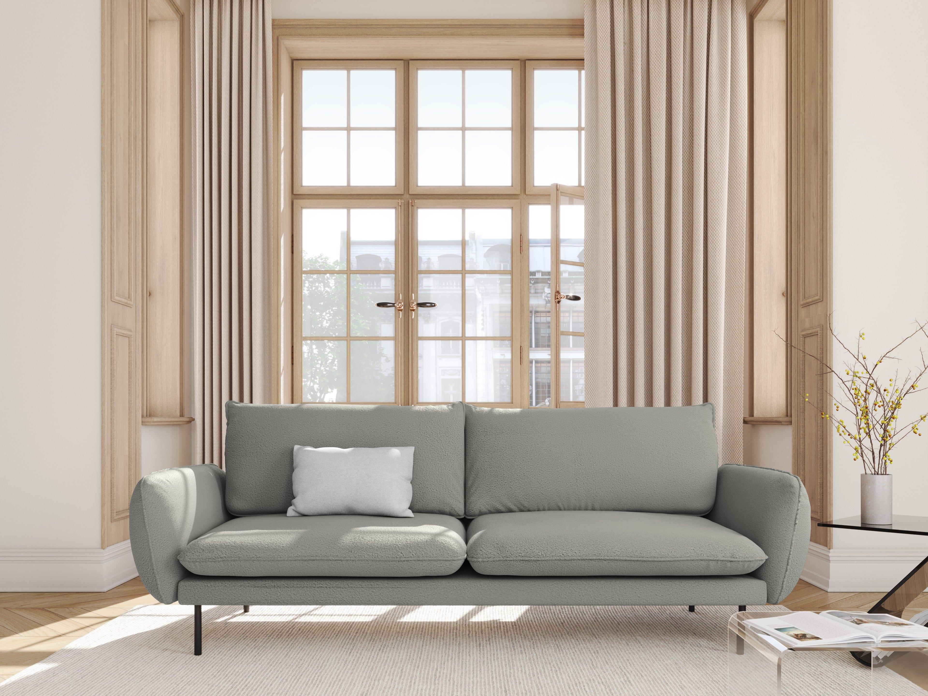 Sofa w tkaninie boucle 4-osobowa VIENNA szary z czarną podstawą Cosmopolitan Design    Eye on Design