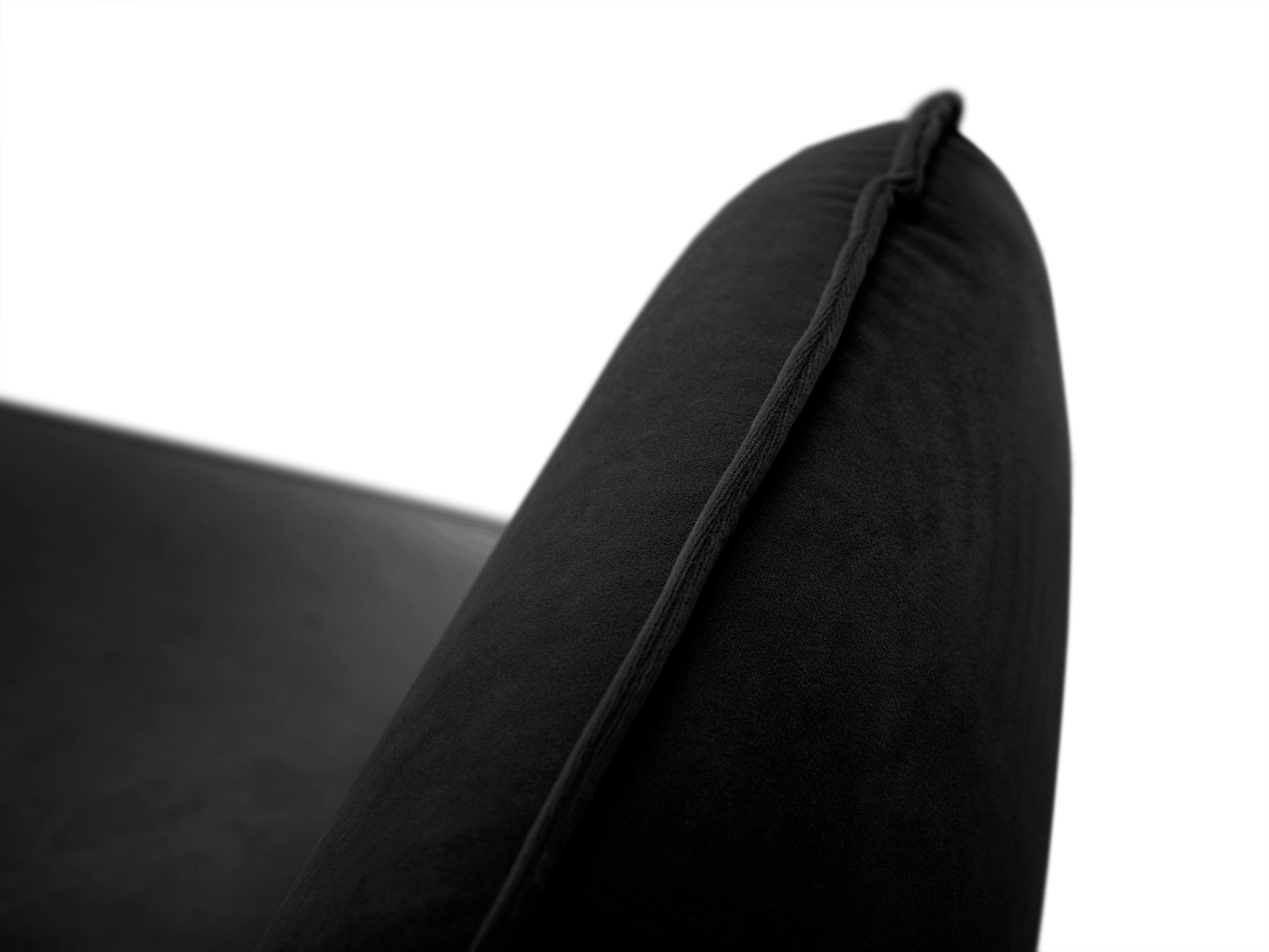 Fotel aksamitny VIENNA czarny z czarną podstawą, Cosmopolitan Design, Eye on Design