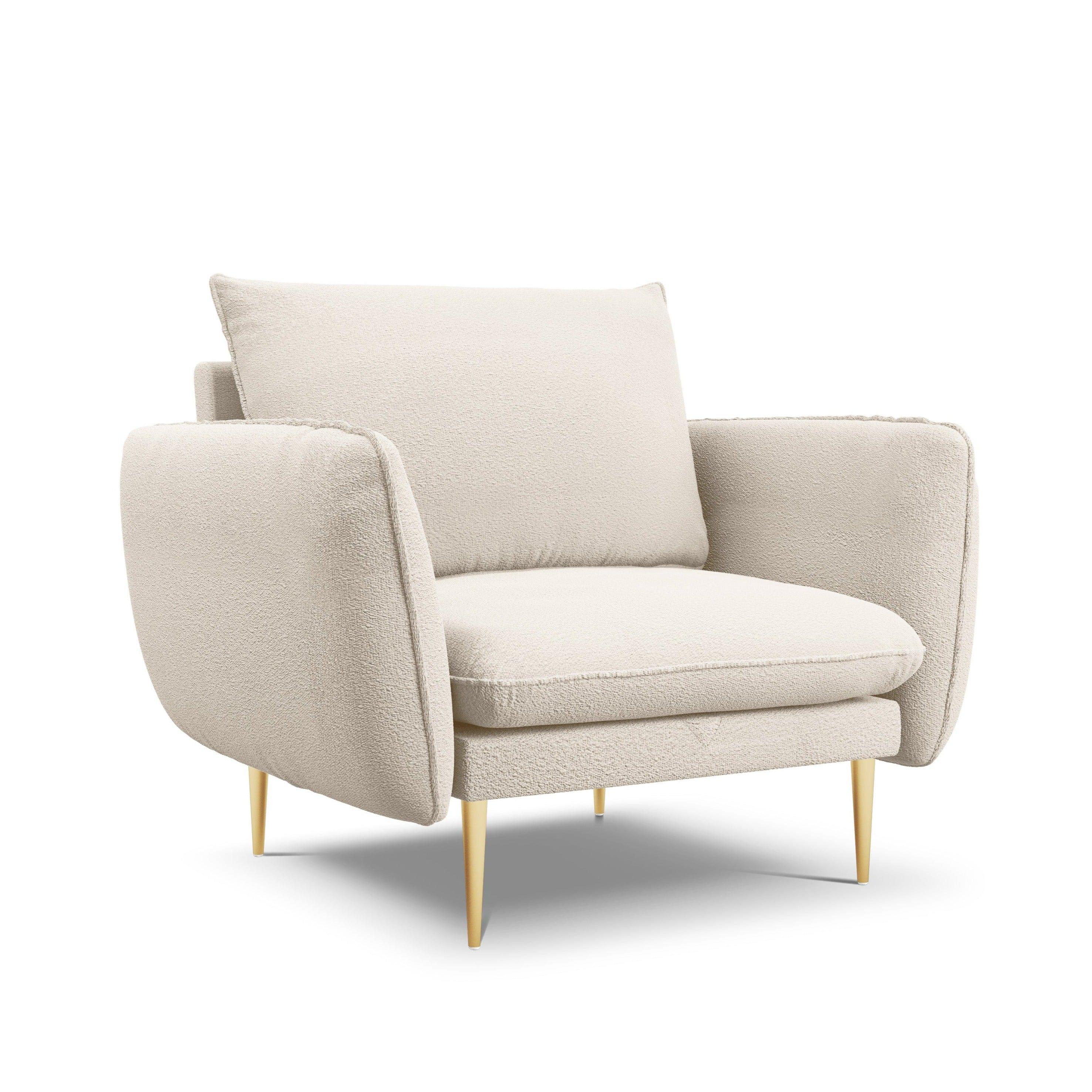 Fotel w tkaninie boucle VIENNA beżowy ze złotą podstawą Cosmopolitan Design    Eye on Design