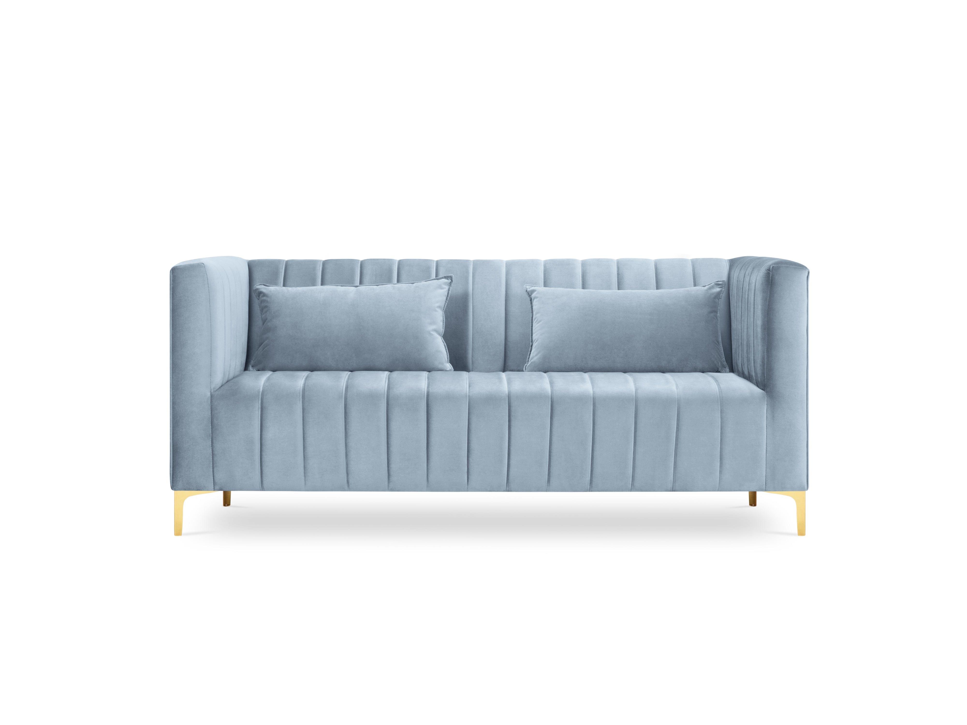 jasnoniebieska sofa z pionowymi przeszyciami 