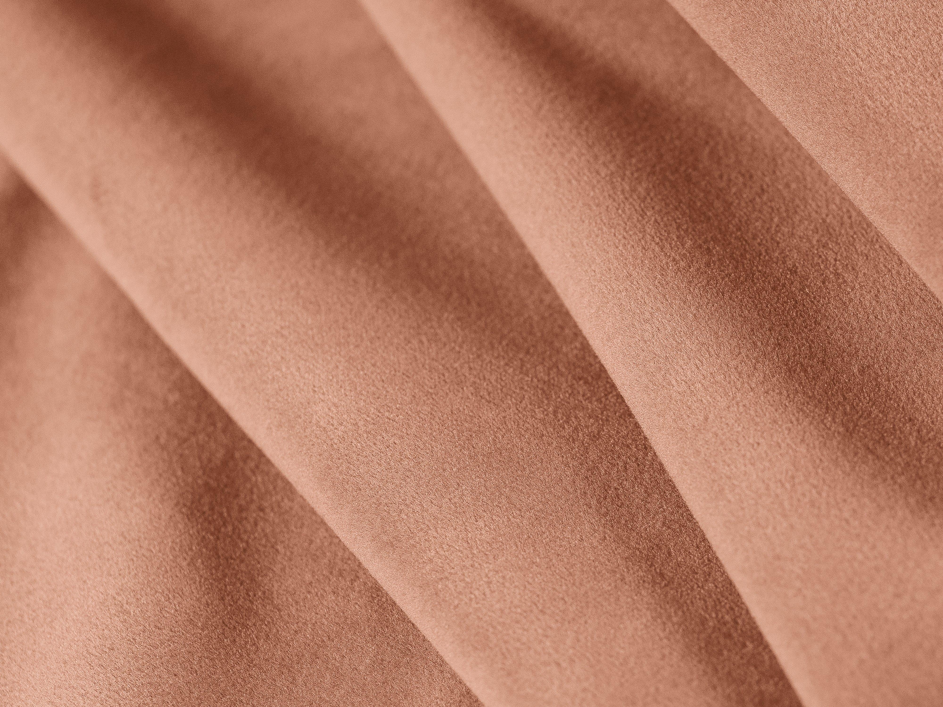 Sofa aksamitna RUBY łososiowy Micadoni    Eye on Design