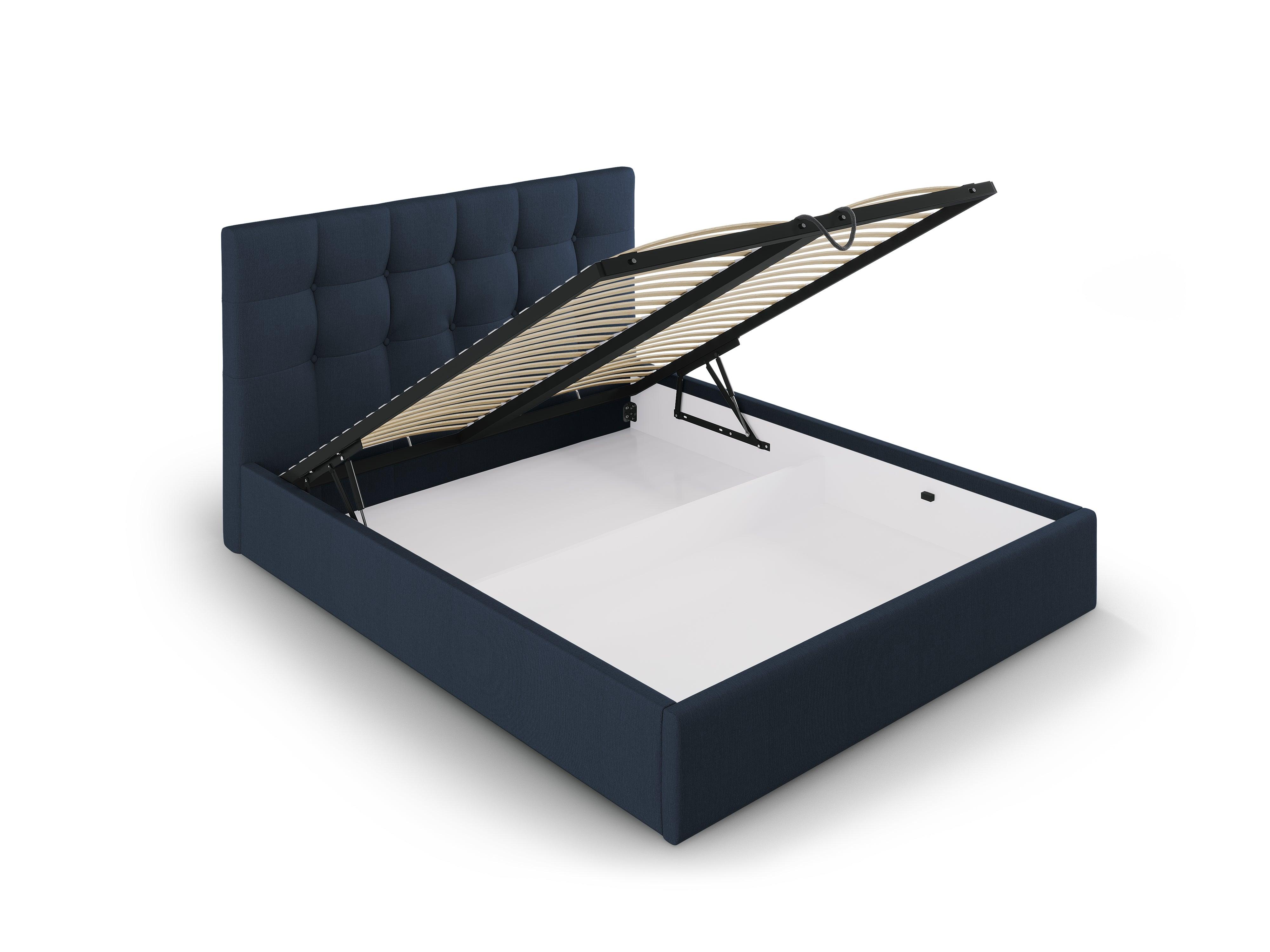 Łóżko tapicerowane z pojemnikiem na pościel PHAEDRA ciemnoniebieski, Micadoni, Eye on Design