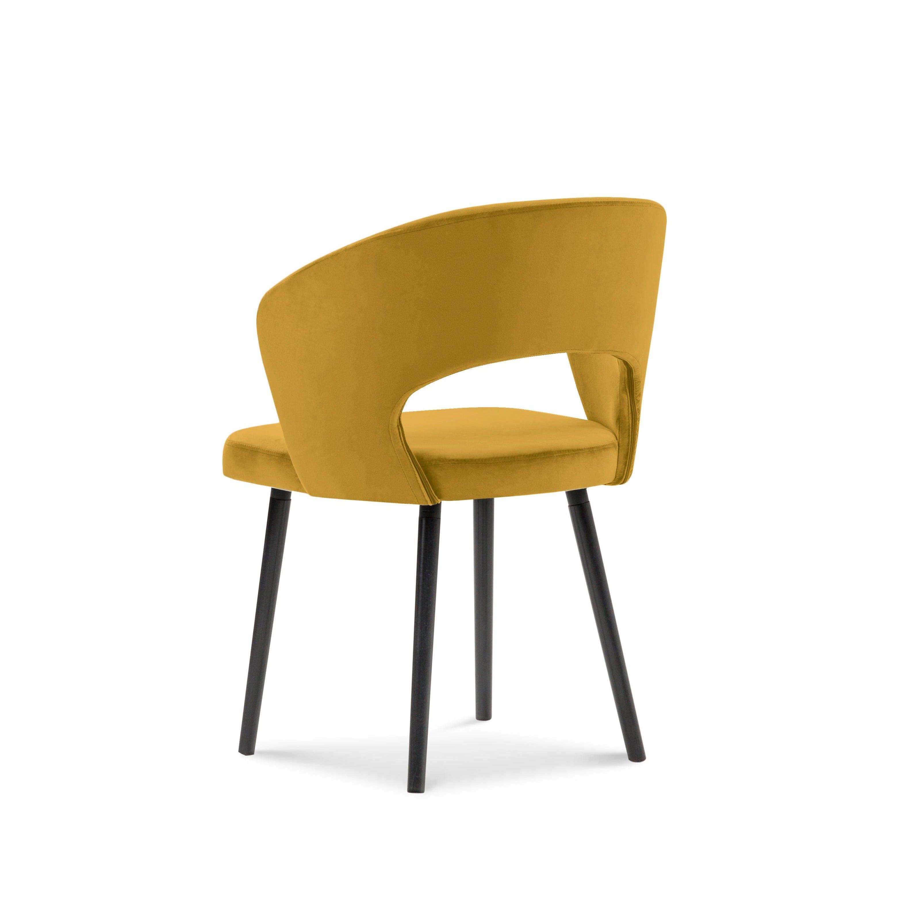 krzesło żółte z połyskiem 