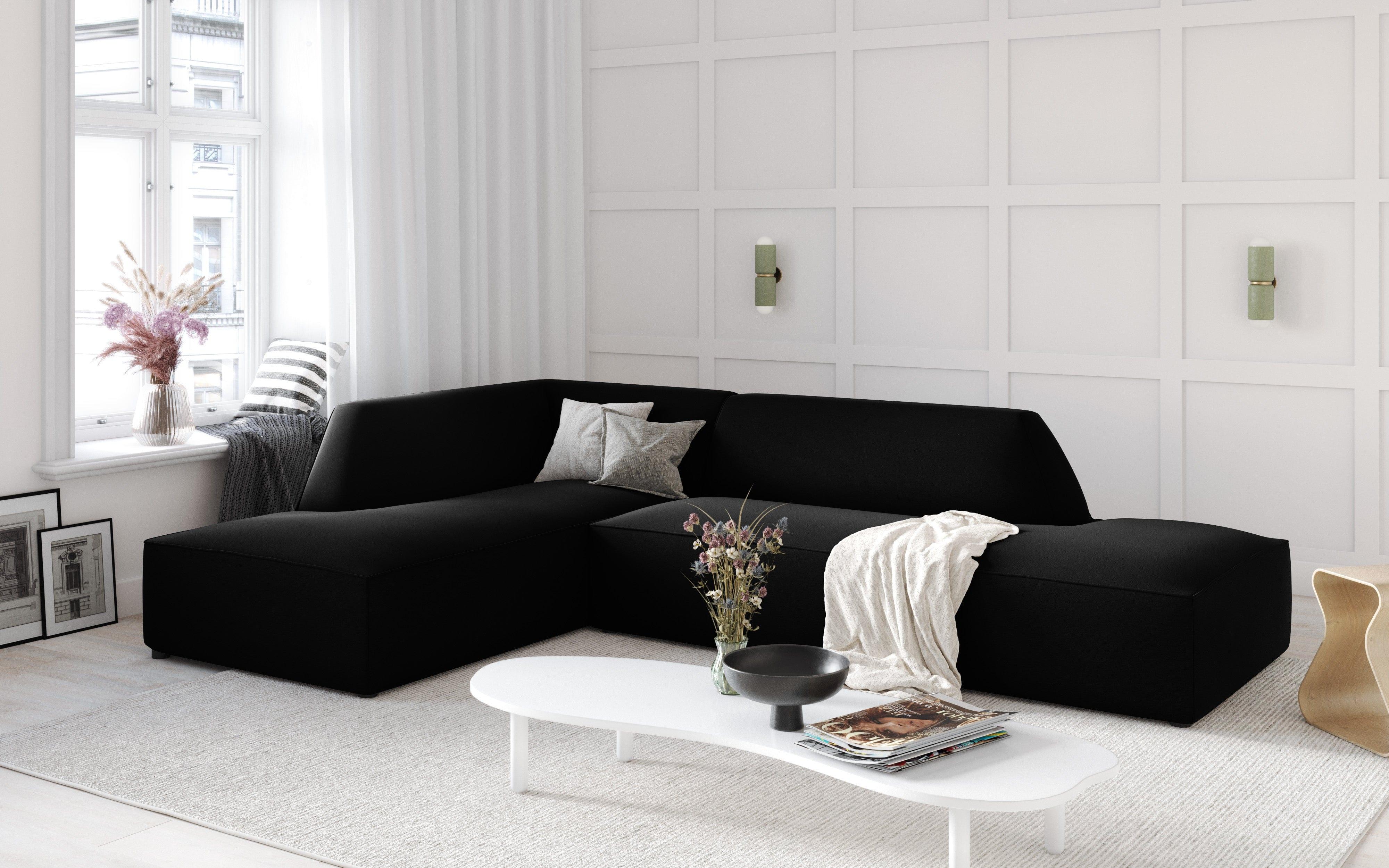 czarna sofa glamour