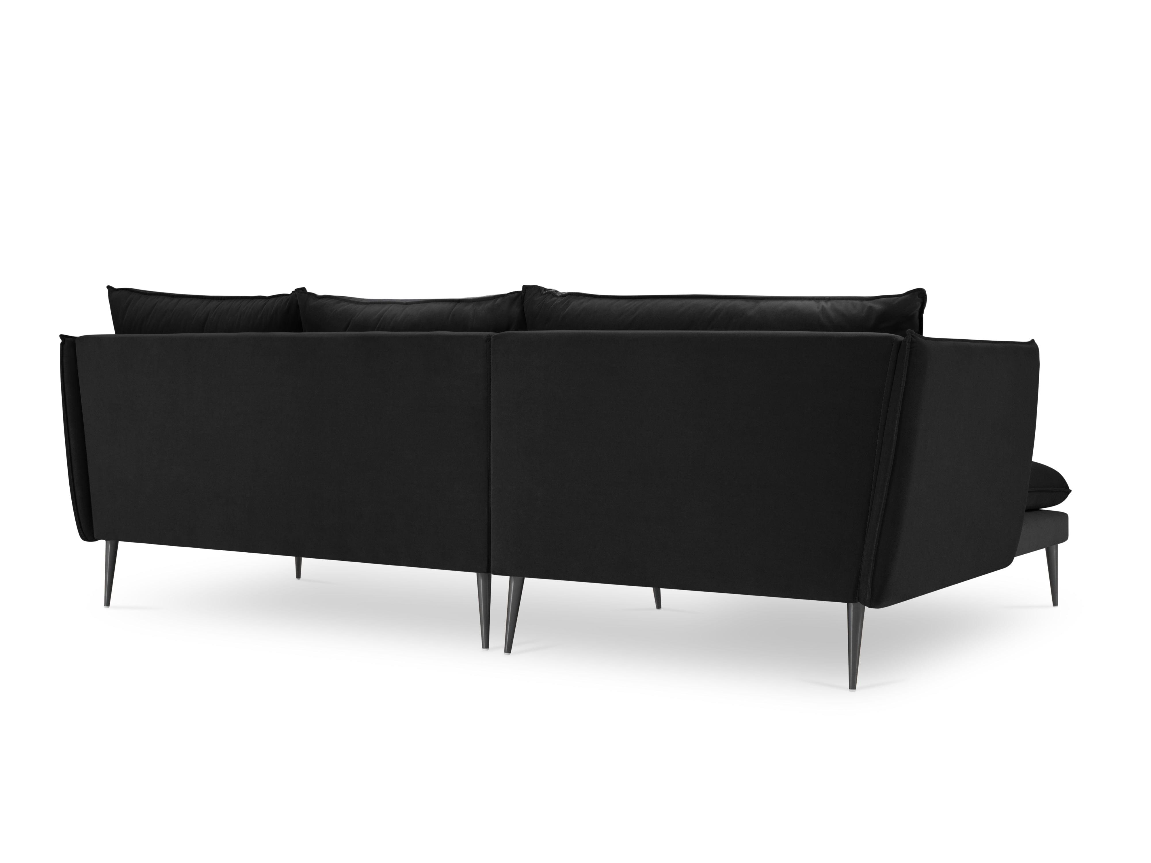 sofa czarna z czarną podstawą 