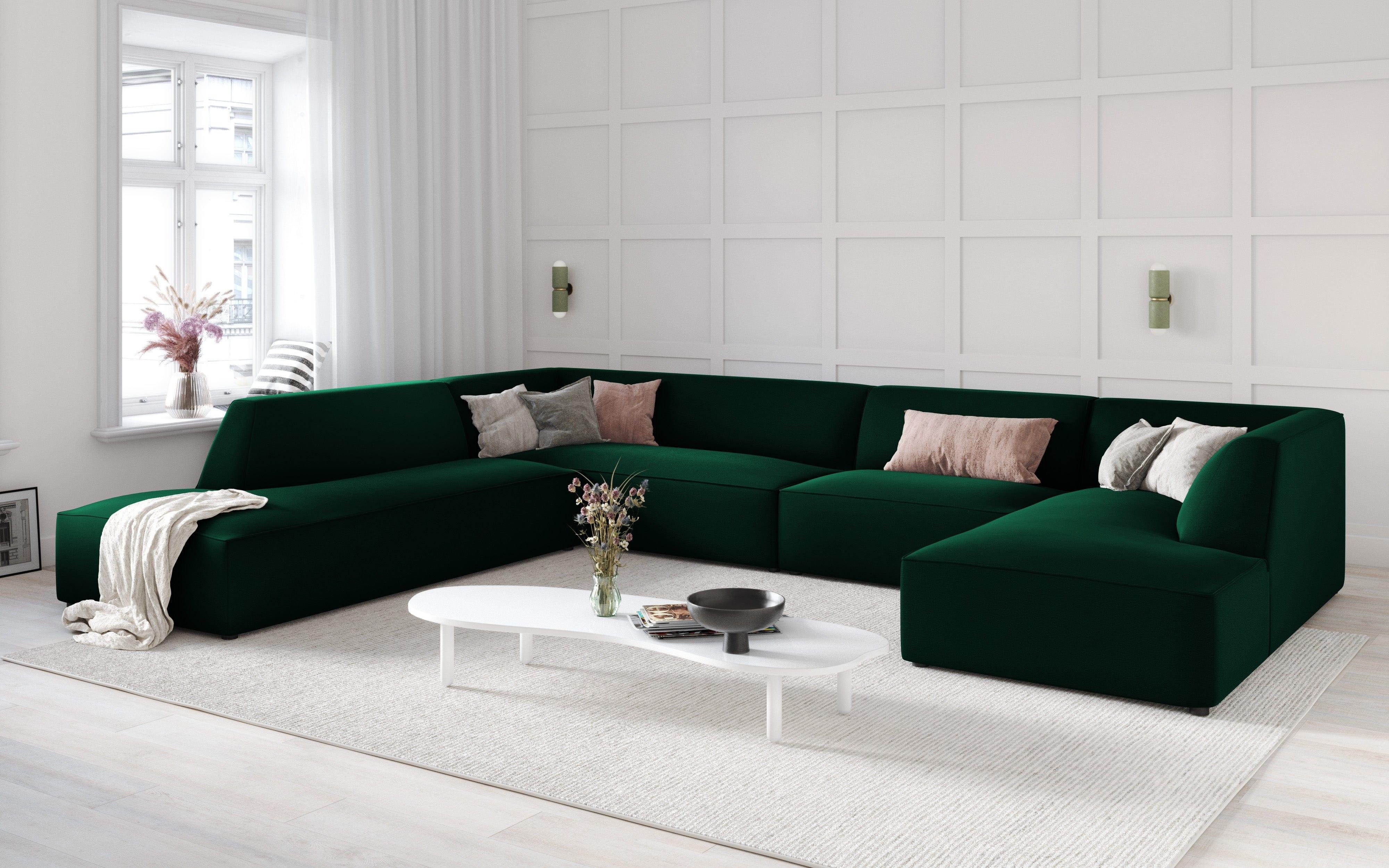 minimalistyczna sofa butelkowa zieleń