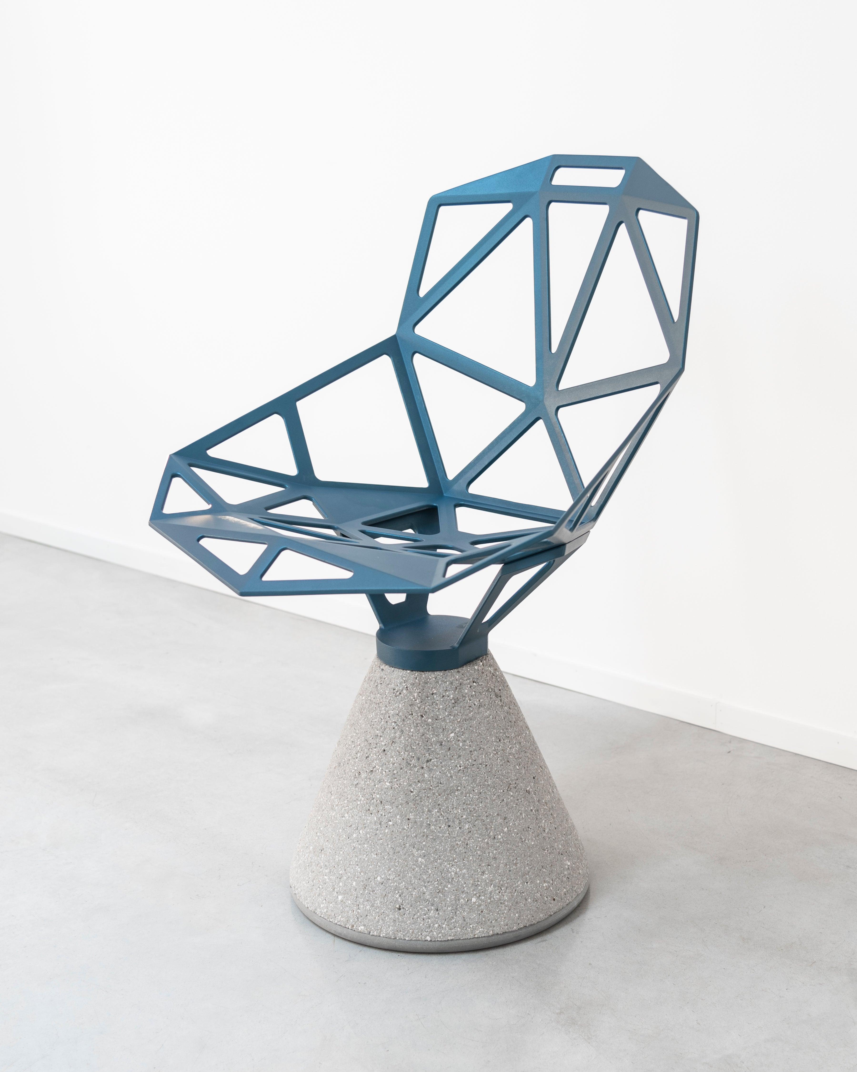 Krzesło CHAIR_ONE betonowa podstawa czarny, Magis, Eye on Design