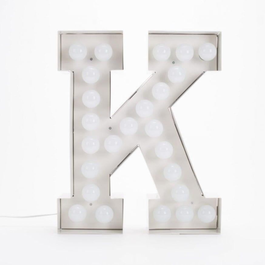 Lampa dekoracyjna VEGAZ litera alfabetu Seletti K   Eye on Design