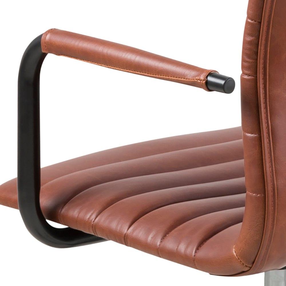 Krzesło biurowe NIKLAS brandy ekoskóra z czarną podstawą Actona    Eye on Design
