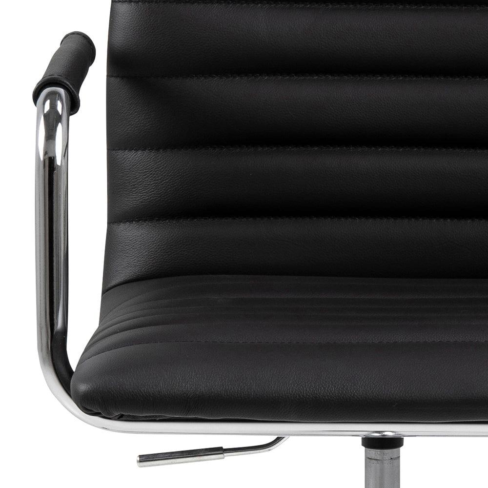 Krzesło biurowe NIKLAS czarny ekoskóra z chromowaną podstawą Actona    Eye on Design