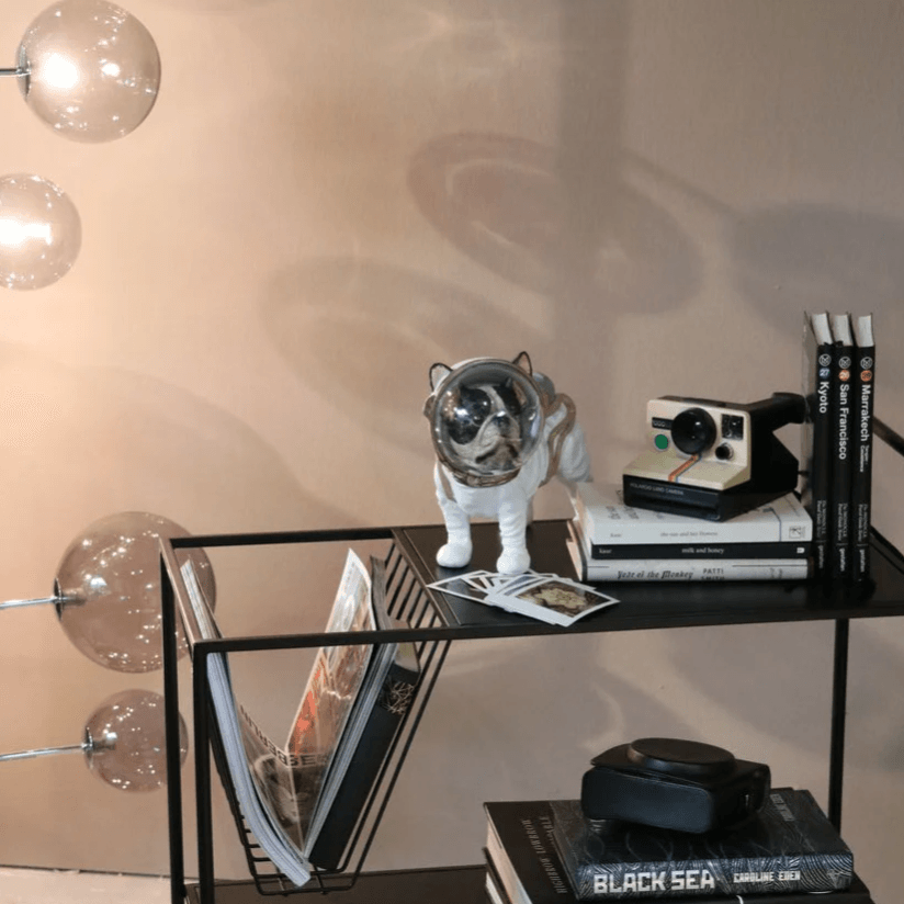 Figurka BULLDOG IN SPACE biały Kare Design    Eye on Design