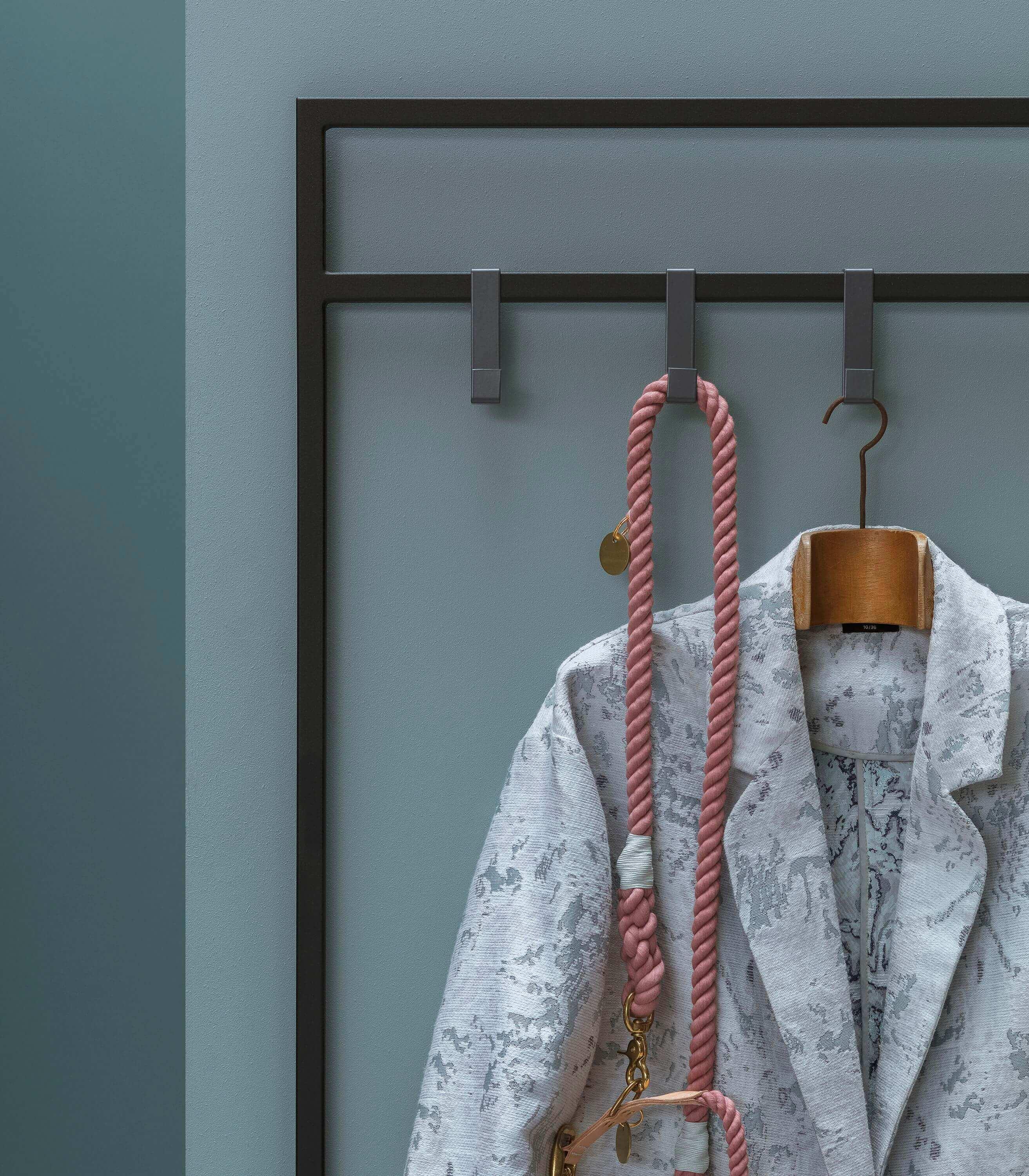 Wieszak WYGODNY czarny, take me HOME, Eye on Design