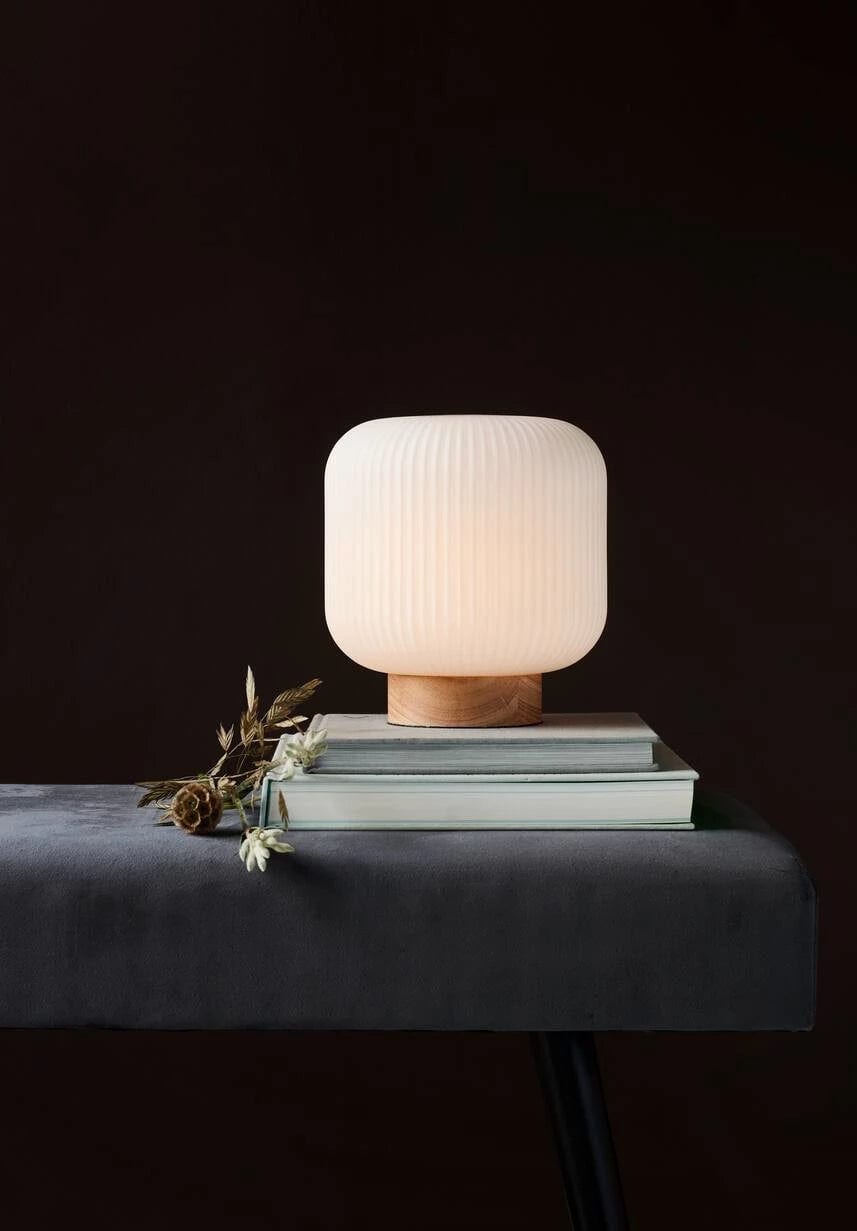 Lampa stołowa MILFORD drewniana podstawa Nordlux    Eye on Design