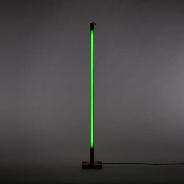 Lampa LED LINEA zielony Seletti    Eye on Design