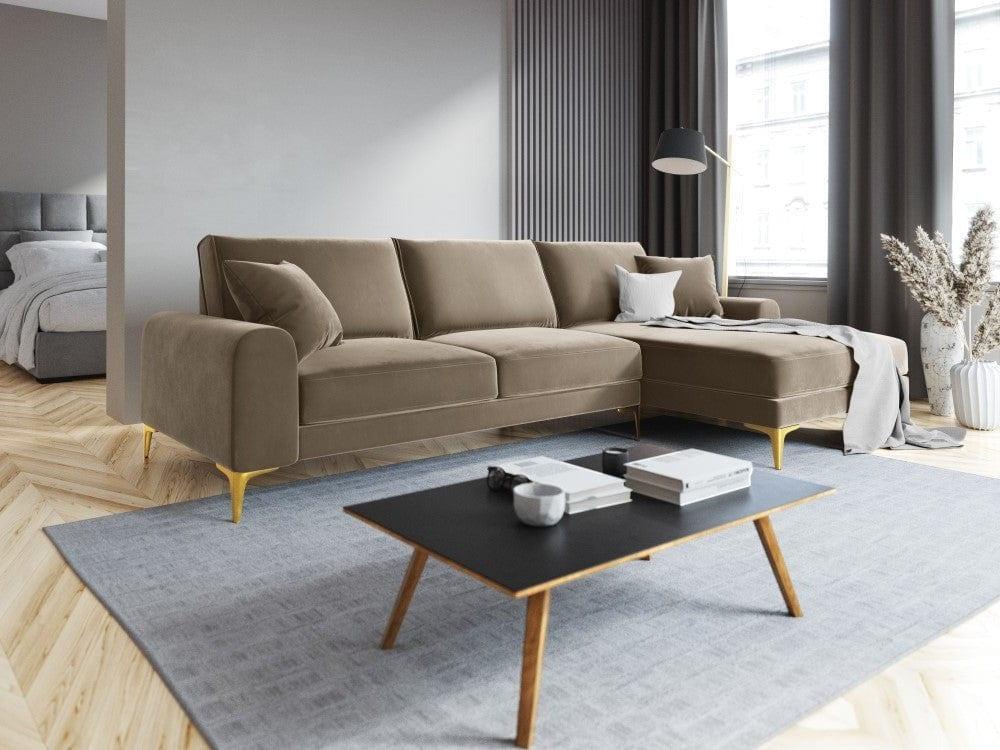 Narożnik aksamitny prawostronny MADARA cappuccino ze złotą podstawą Mazzini Sofas    Eye on Design