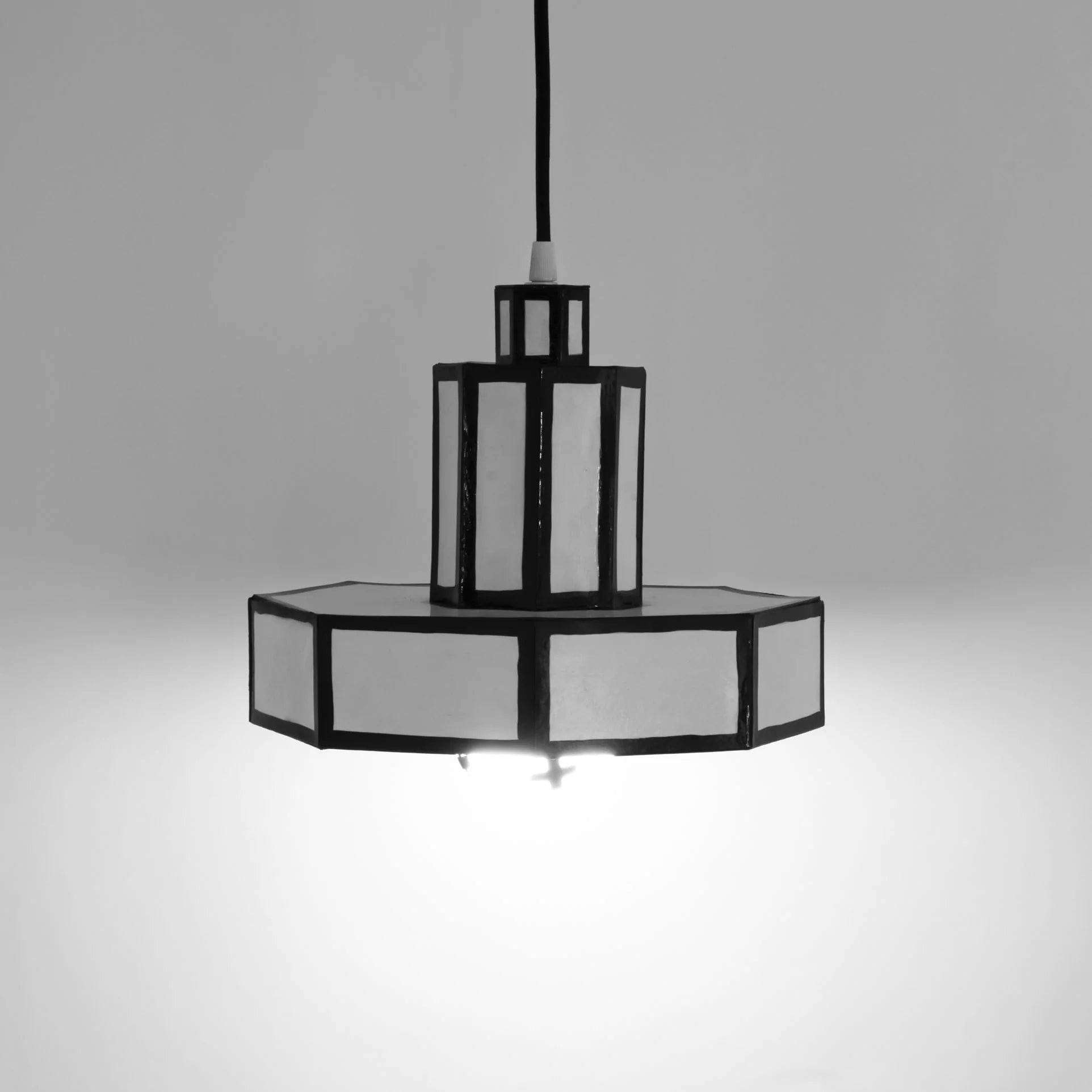 Lampa wisząca CUT 'N PASTE biały z czarną obramówką Seletti    Eye on Design