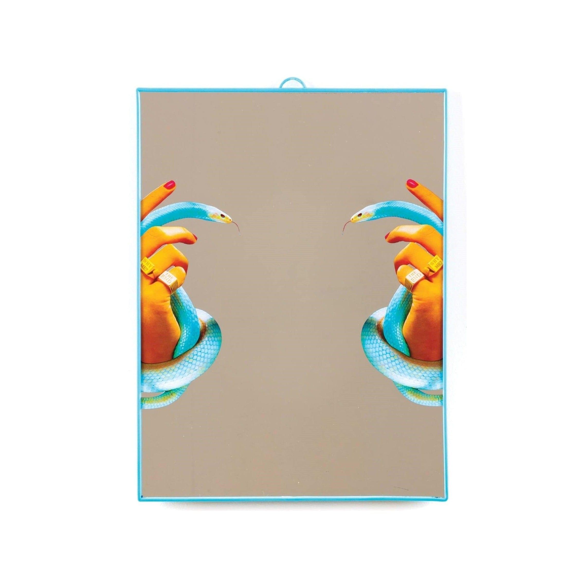 Lustro HANDS WITH SNAKES w błękitnej ramce, Seletti, Eye on Design