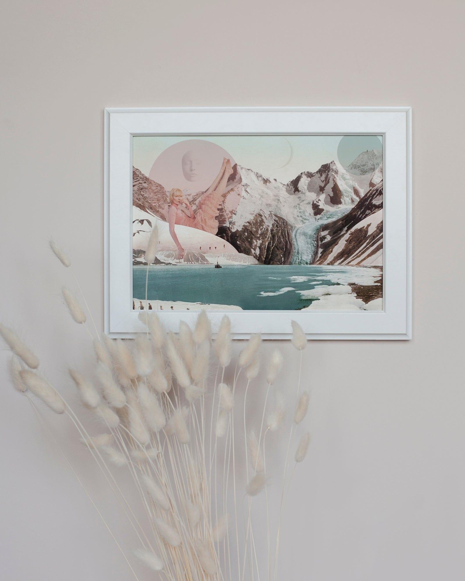 Plakat SNOWFLAKE ON THE TOP OF THE MOUNTAIN Aleksandra Morawiak    Eye on Design