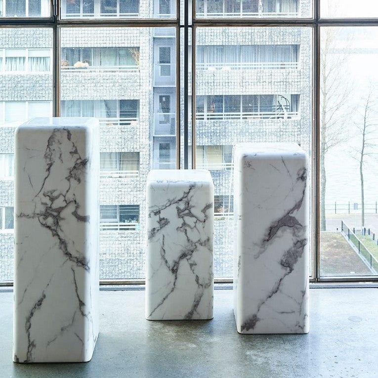 Stolik MARBLE LOOK biały Pols Potten    Eye on Design