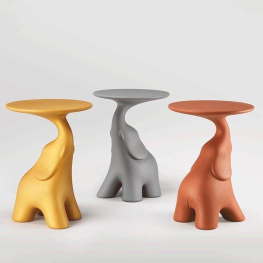 Stolik PAKO czarny Qeeboo    Eye on Design